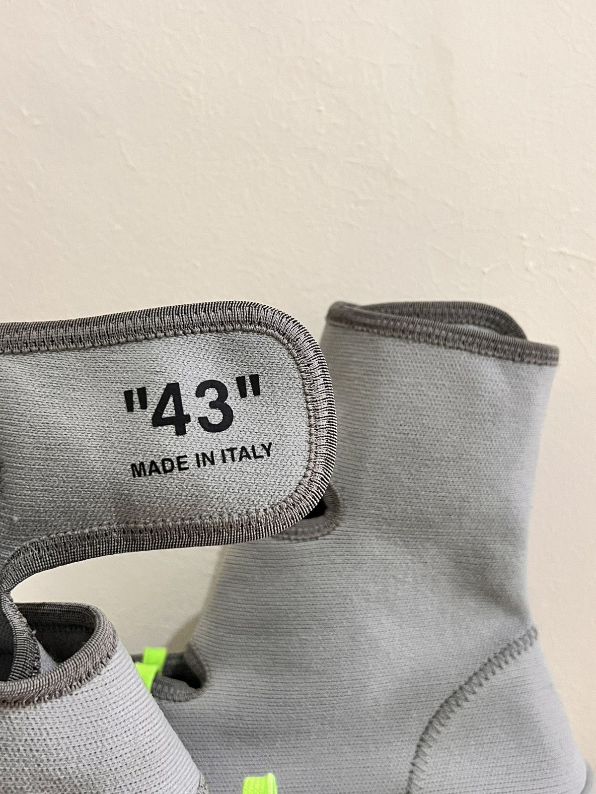 Off-White Off-White Virgil Abloh Moto Wrap Neoprenes Size US 10 / EU 43 - 9 Thumbnail
