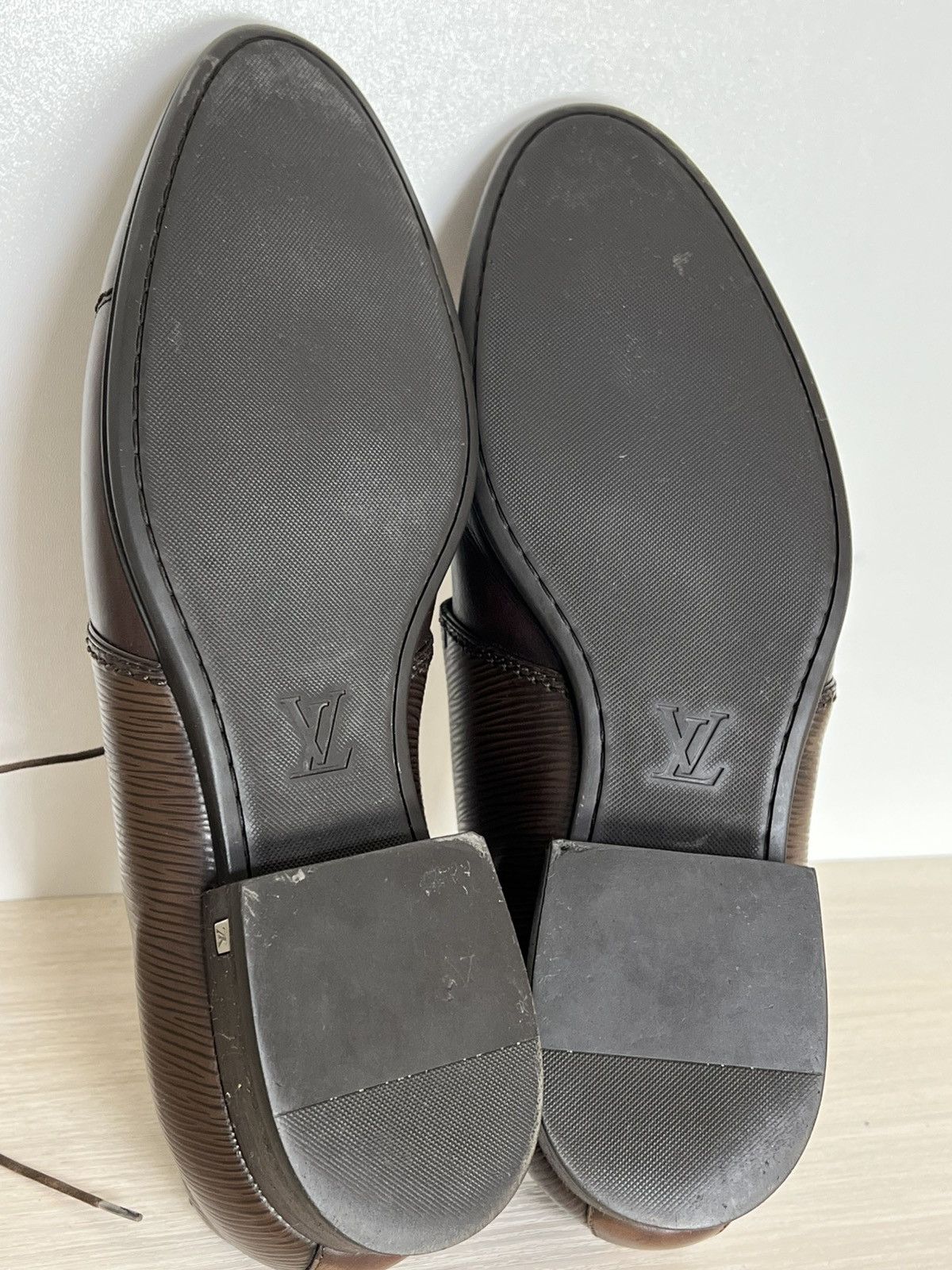 Louis Vuitton Louis Vuitton Epi Leather Cap Toe Derby Shoes Brown Size 10 Size US 10 / EU 43 - 19 Thumbnail