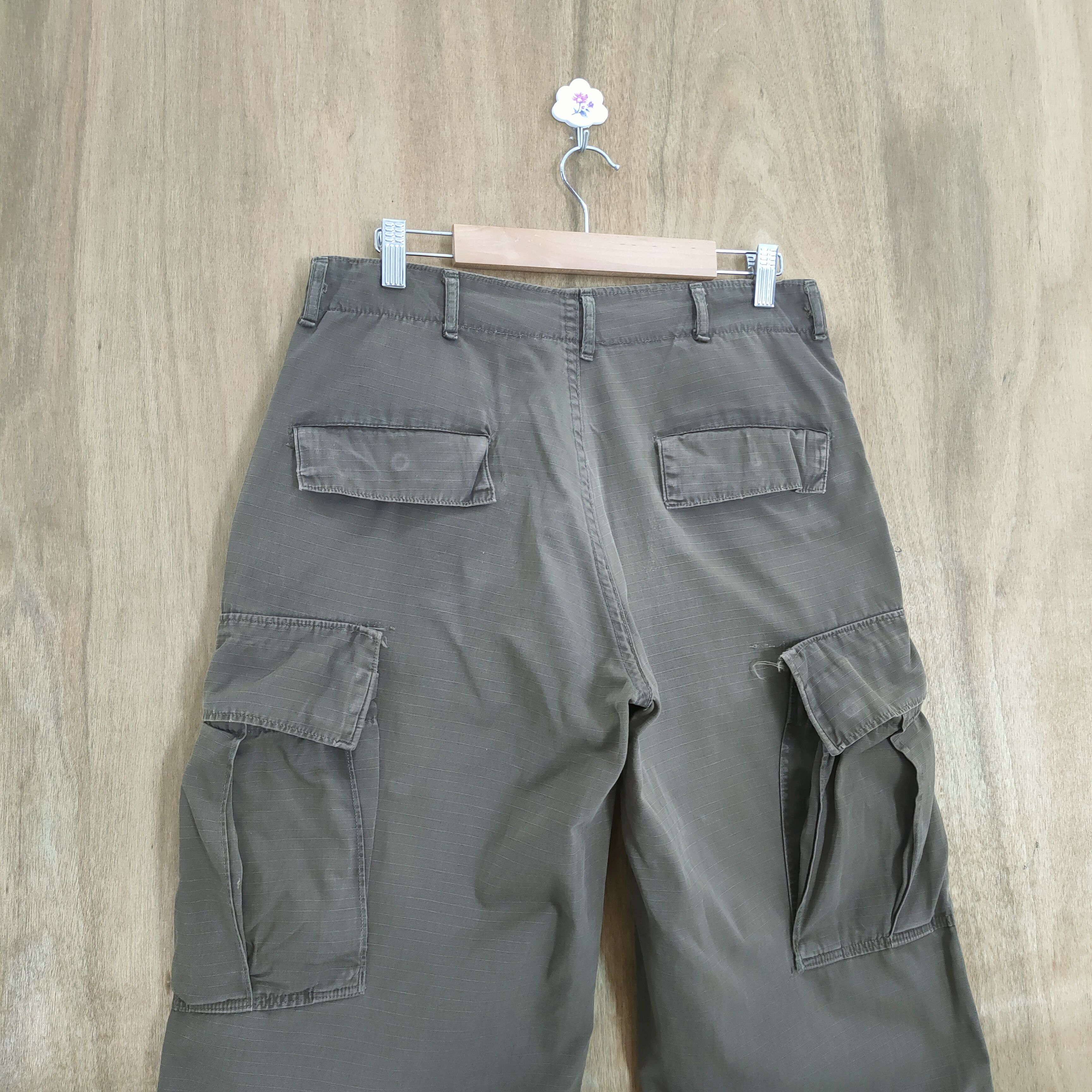 Japanese Brand VINTAGE MILITARY BROWN FADED CARGO PANTS Size US 30 / EU 46 - 9 Thumbnail