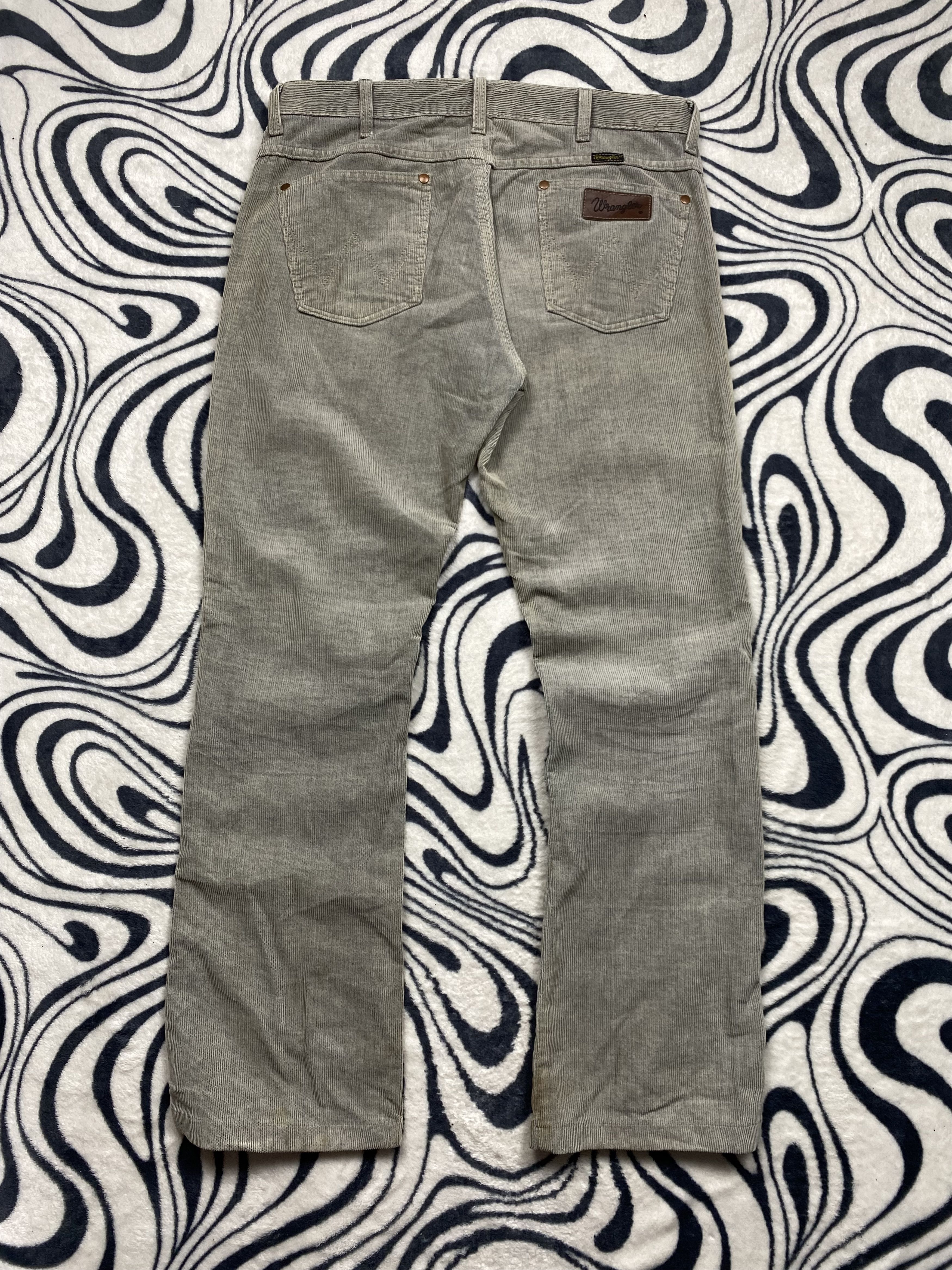 Wrangler Wrangler Vintage Corduroy Pants Jeans Y2K Size US 32 / EU 48 - 1 Thumbnail