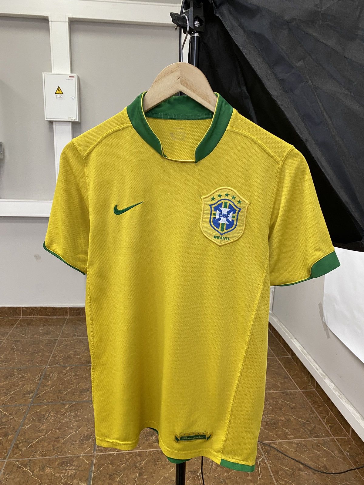 Streetwear × Vintage Vicinity Y2K Blockore Brazil Style
