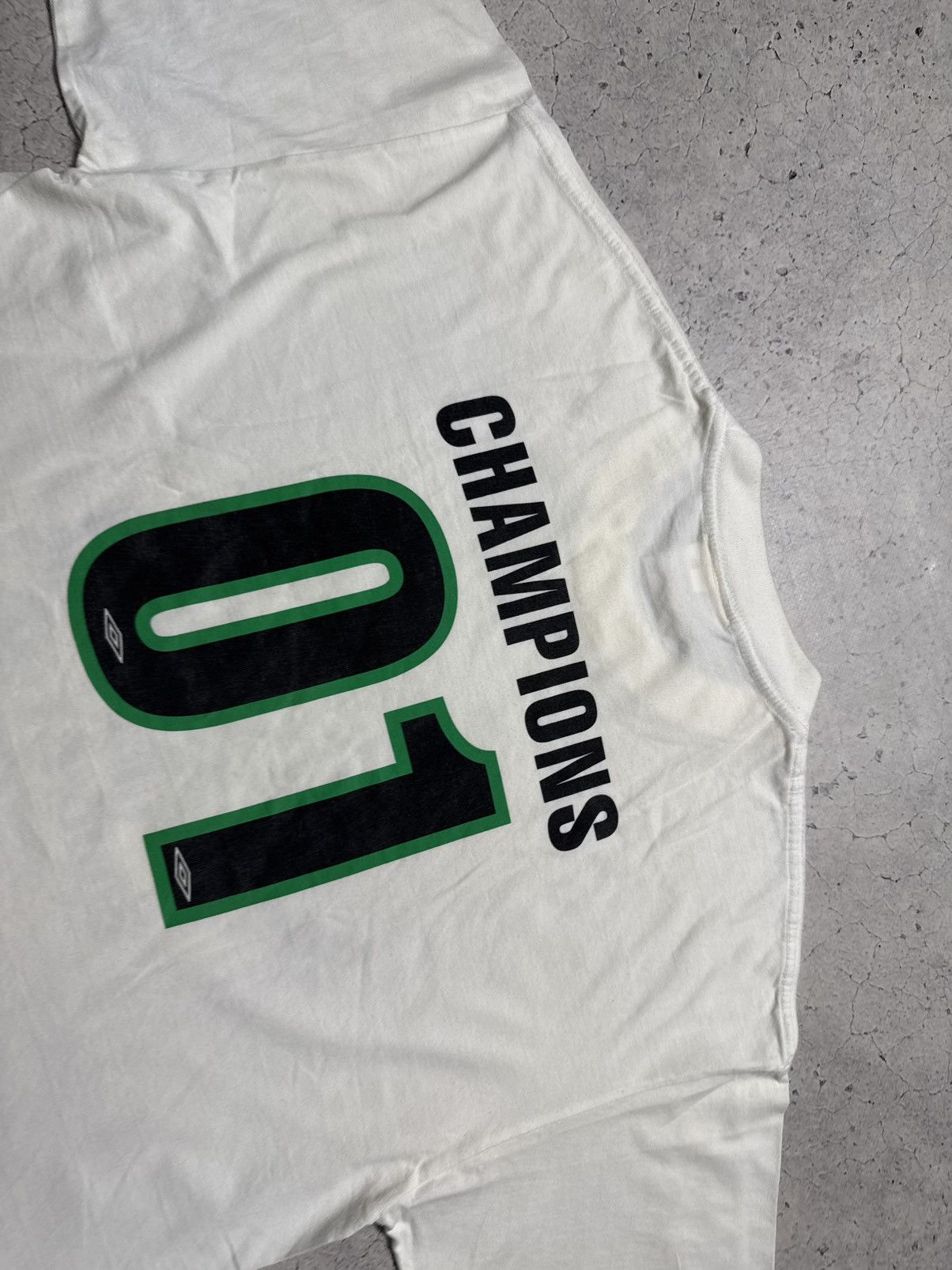 Umbro Umbro FC Celtic Champions 2000/2001 Vintage Shirt Soccer 01 Size US XL / EU 56 / 4 - 12 Thumbnail