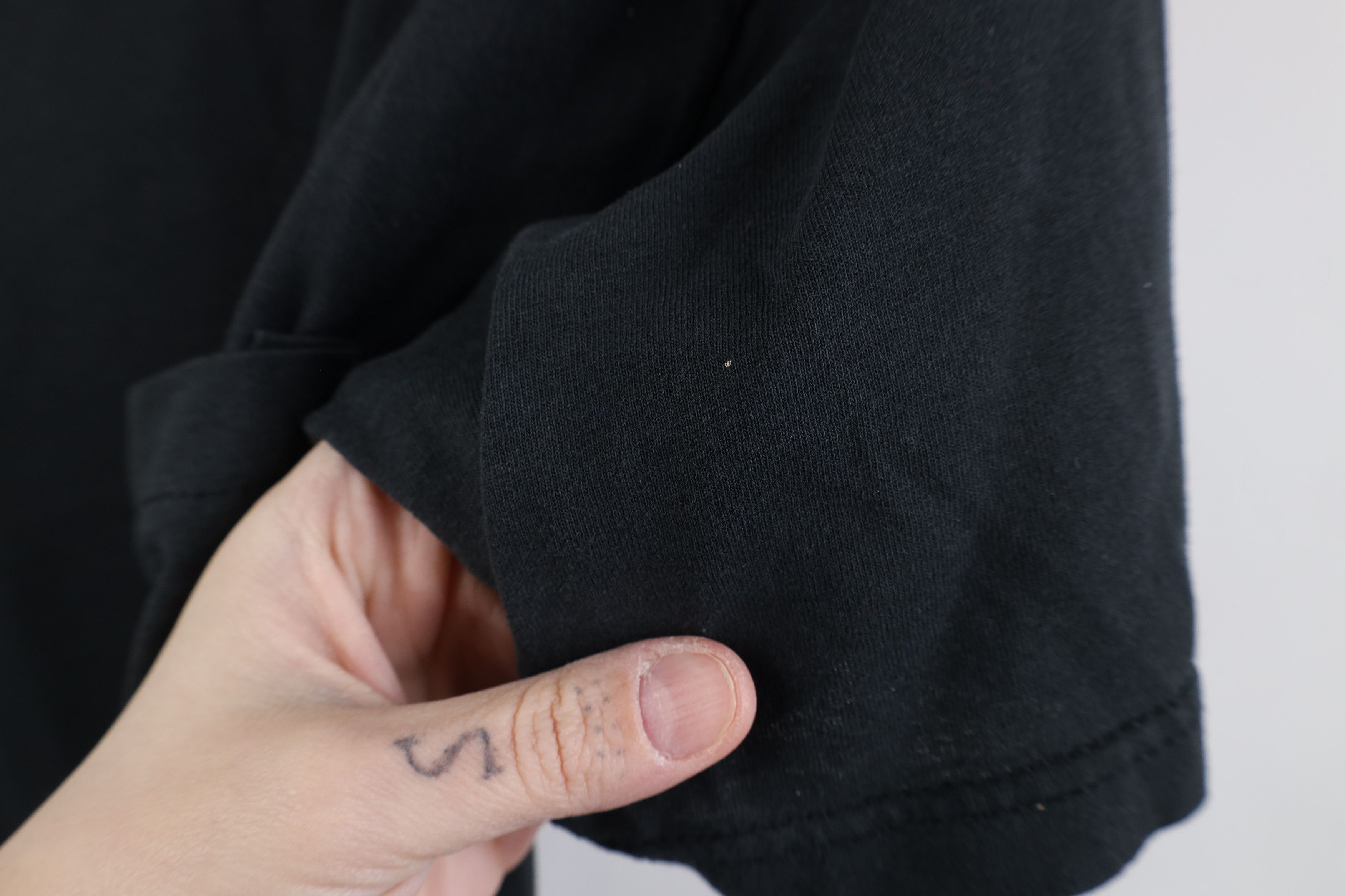 Vintage Vintage 90s Streetwear Short Sleeve T-Shirt Black Pocket Size US M / EU 48-50 / 2 - 8 Thumbnail
