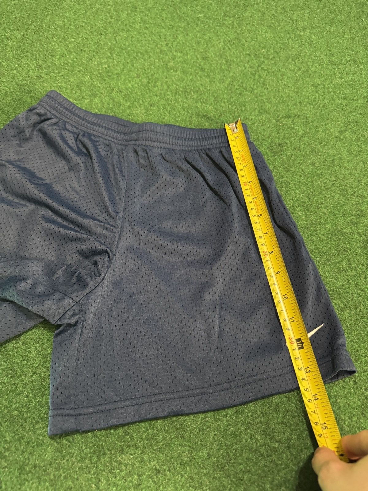 Nike Nike Vintage 90s Blue 6” Youth Large 14-16 24 Waist Shorts Size 24" / US 00 / IT 34 - 8 Thumbnail