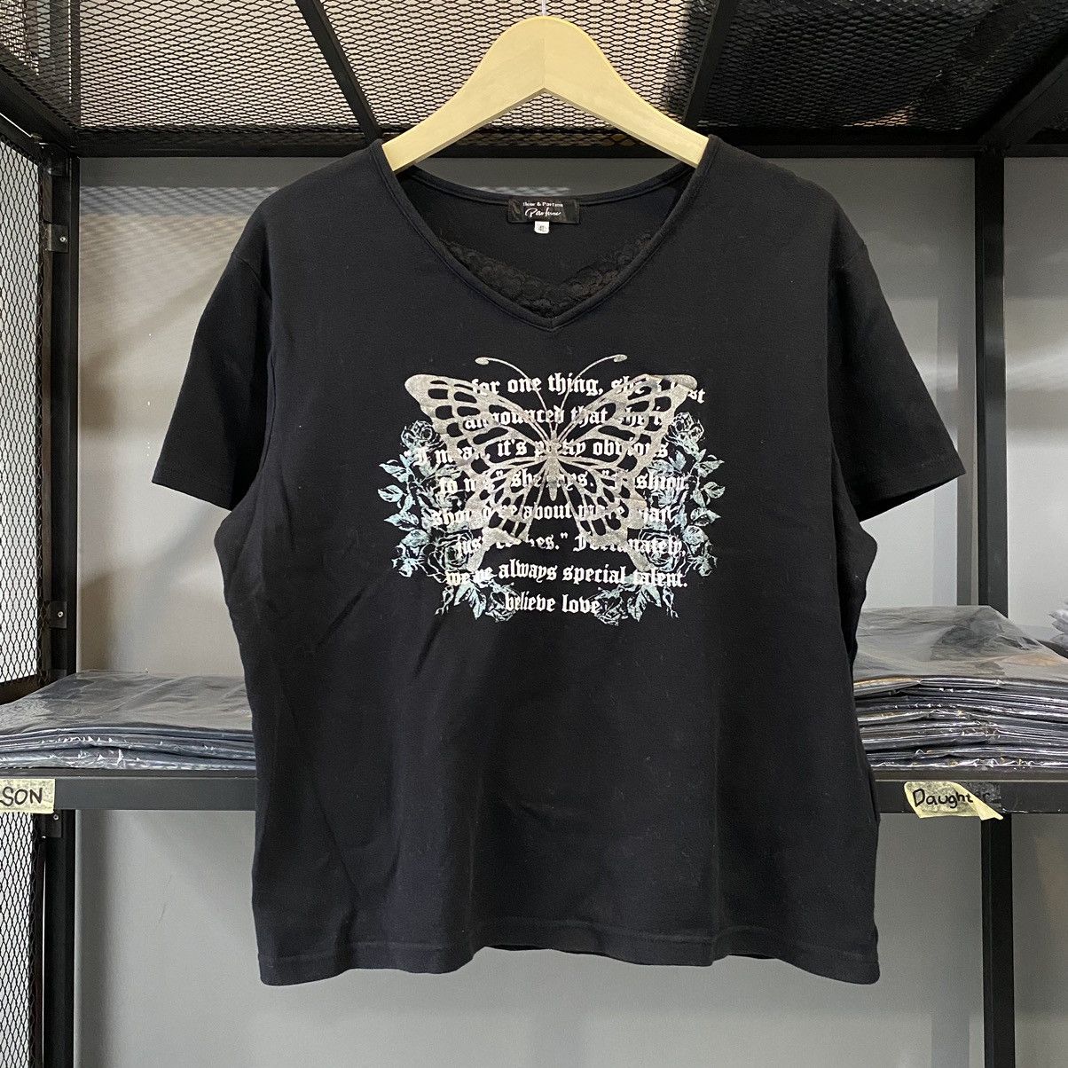 Japanese Brand Y2K Style Bloom Butterfly Poem Boxy Crop Tees Size L / US 10 / IT 46 - 1 Thumbnail