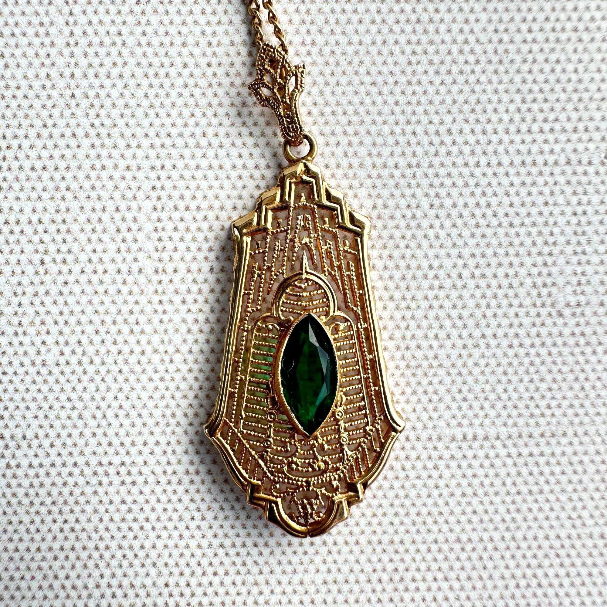 Other 14K Gold Esposito Jewelry Co.Pendant Necklace with Green Gla Size ONE SIZE - 2 Thumbnail