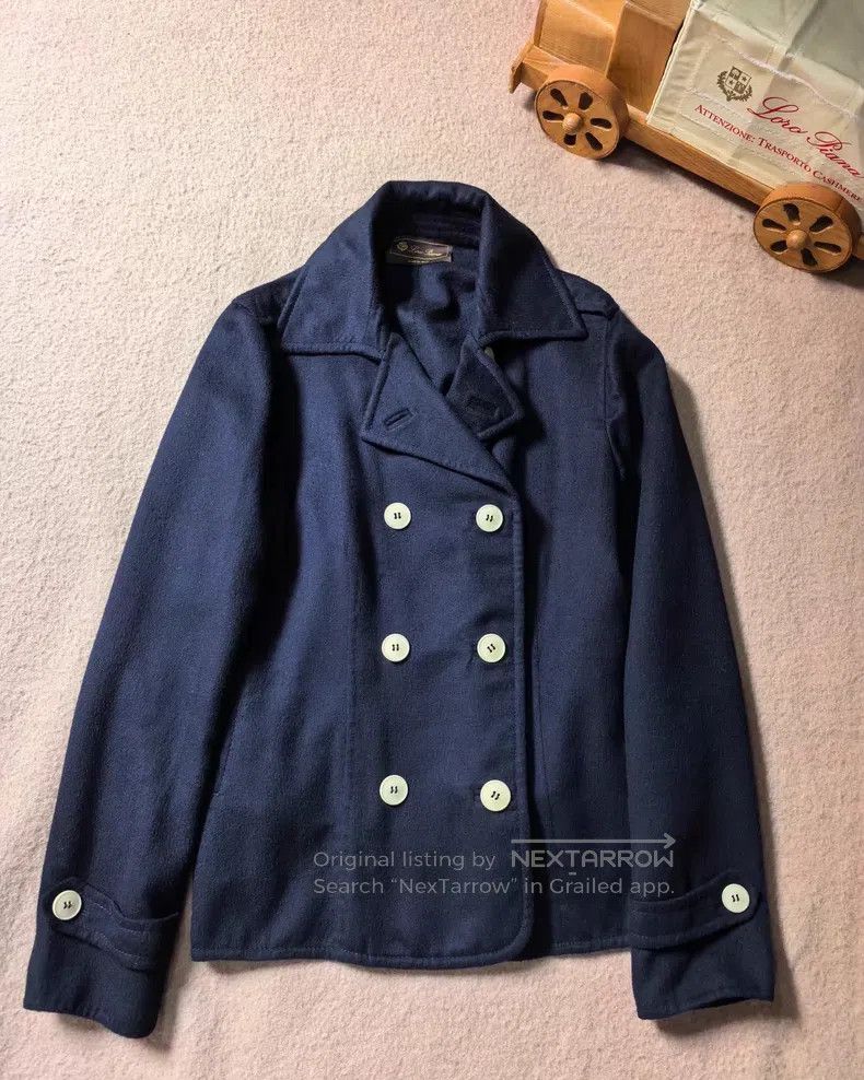 Loro Piana Loro Piana Lady Double Breasted Navy Collar Cashmere Coat Size M / US 6-8 / IT 42-44 - 1 Thumbnail