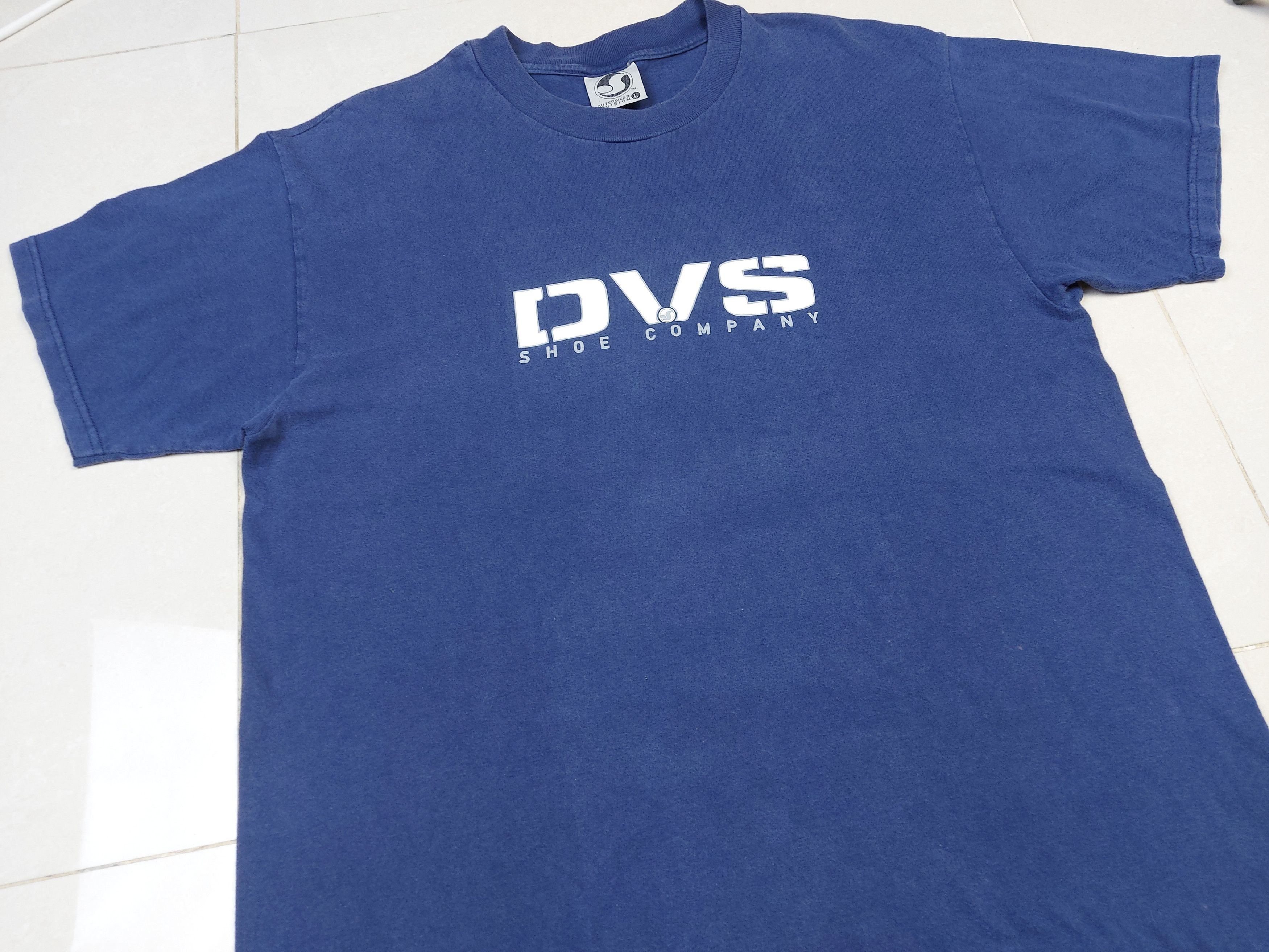 DVS × Vintage Vintage 90s DVS Shoes Company Skateboard Double-Sided TEE Size US L / EU 52-54 / 3 - 6 Thumbnail