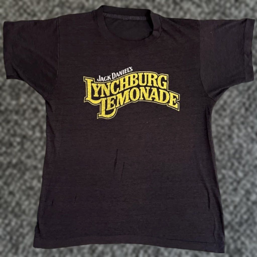 Vintage VINTAGE Jack Daniel’s Lynchburg Lemonade T Shirt Tennessee Whiskey Drink Short Sleeve Crew Neck L Black 80s Mens T-Shirt Size US L / EU 52-54 / 3 - 1 Thumbnail