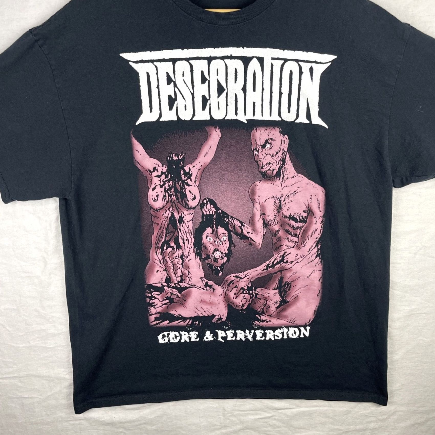 Hanes Desecration Shirt Mens XL Black Gore & Perversion Death Metal British Band Tee Size US XL / EU 56 / 4 - 3 Thumbnail