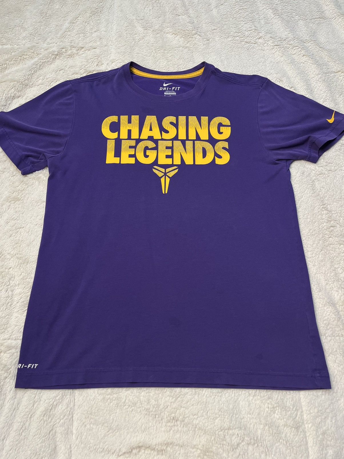 Nike Nike Kobe Mamba Bryant Lakers Chasing Legends T Shirt Jersey Size US M / EU 48-50 / 2 - 1 Thumbnail
