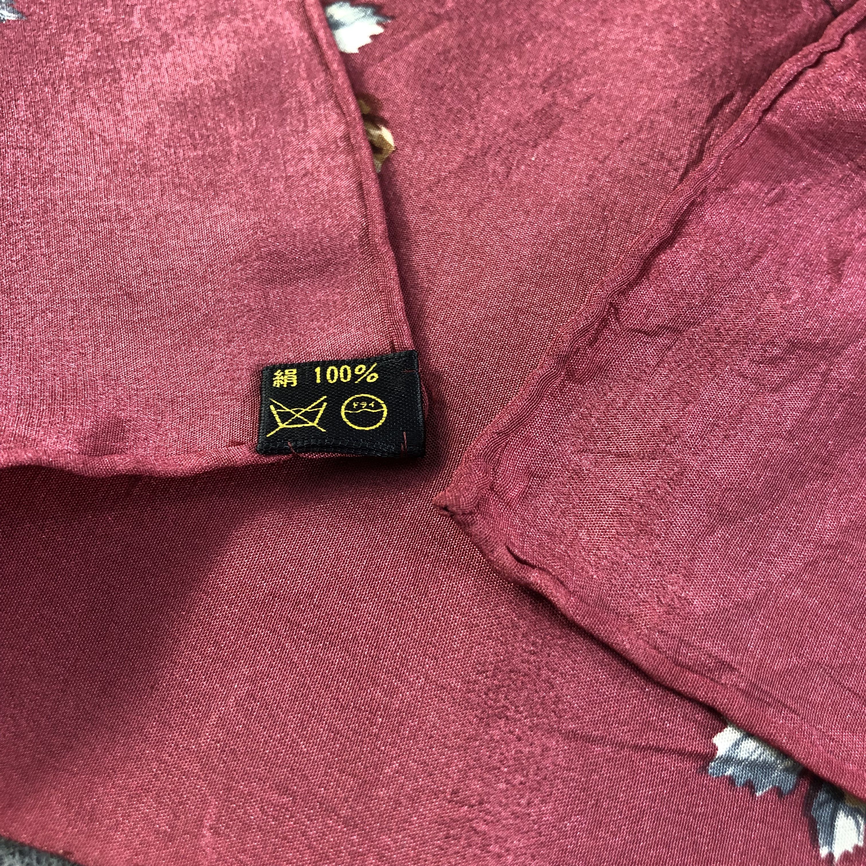 Japanese Brand Vintage Hand Rolled Floral Silk Scarf M424 Size ONE SIZE - 3 Thumbnail