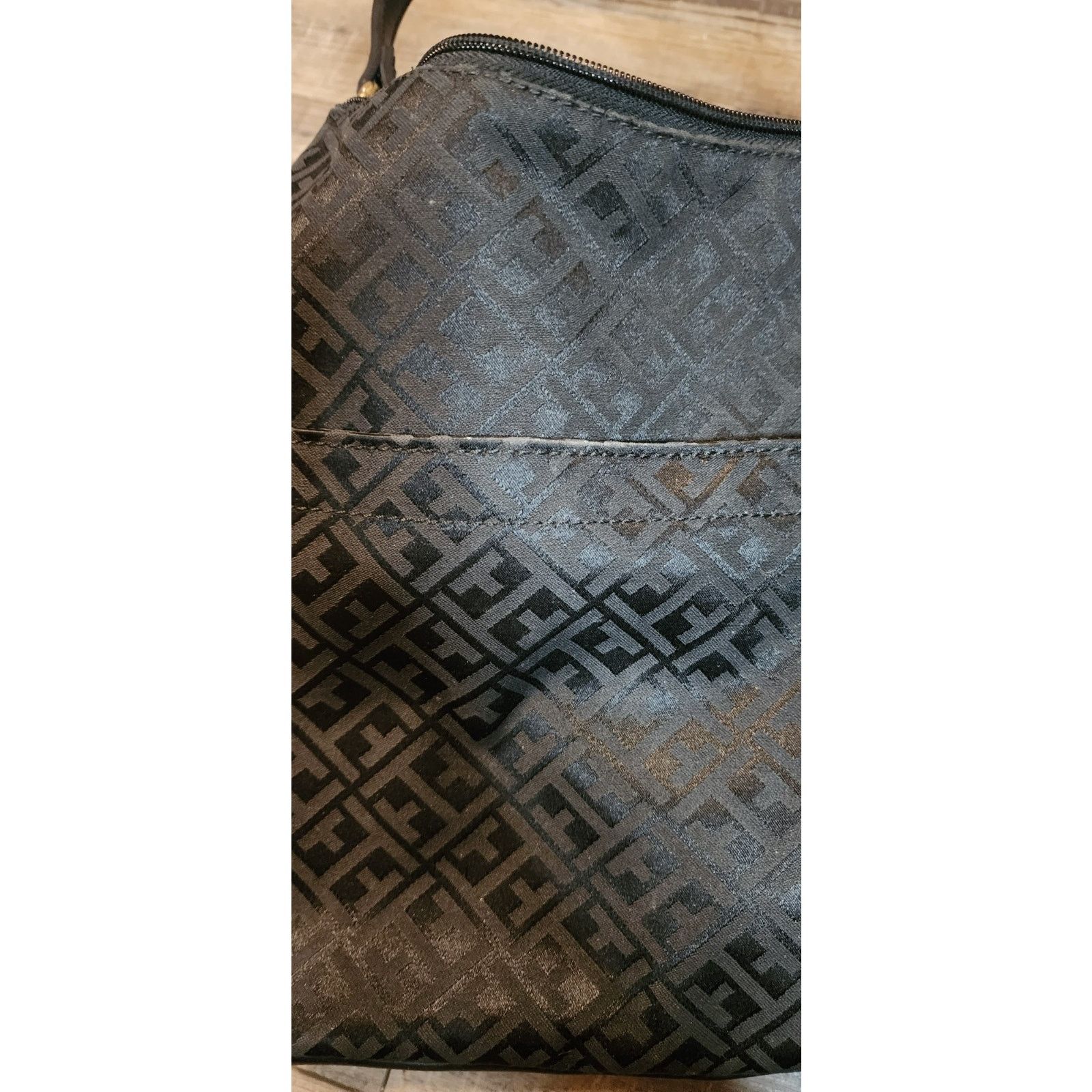 Tommy Hilfiger Tommy Hilfiger Black On Black Handbag Purse Some Wear Y Size ONE SIZE - 3 Thumbnail