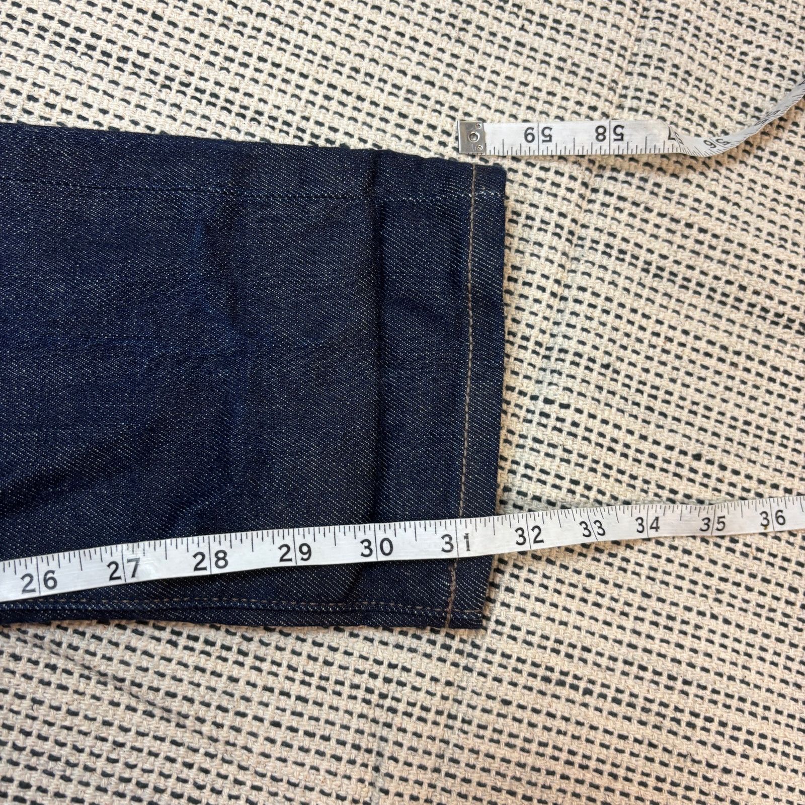 Uniqlo Uniqlo Kaihara Selvedge Slim Straight Mid Rise Jeans 29x32 Size US 29 - 11 Thumbnail