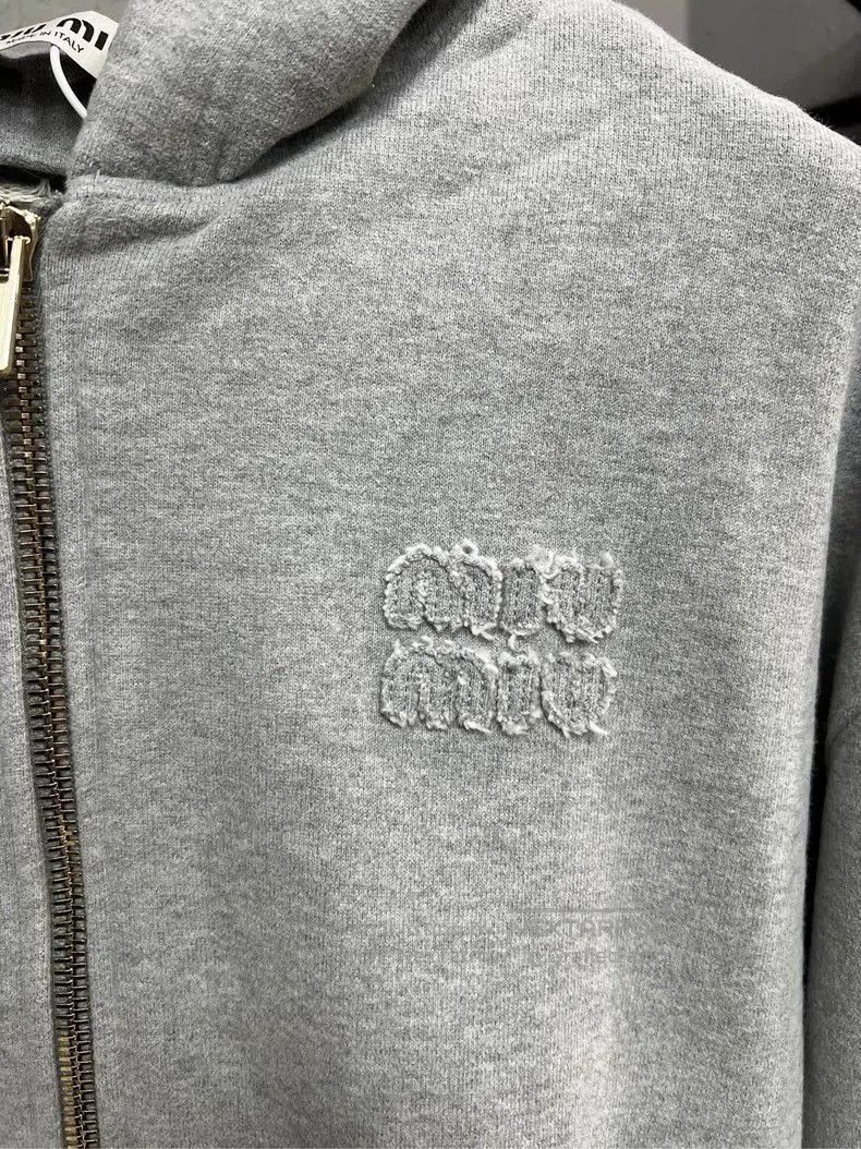 Miu Miu Miu Miu Gray Cotton Embroidered Zip Jacket. Size US M / EU 48-50 / 2 - 3 Thumbnail
