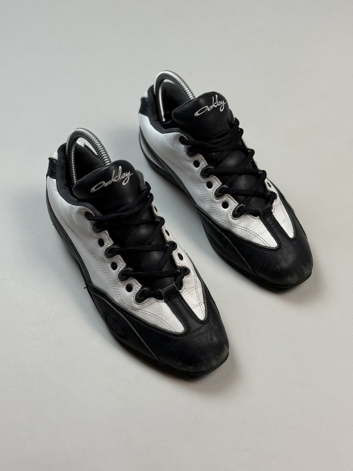 Oakley Archive 00s Oakley Leather Low Top Racing Sneakers Shoes Size US 8.5 / IT 38.5 - 2 Thumbnail