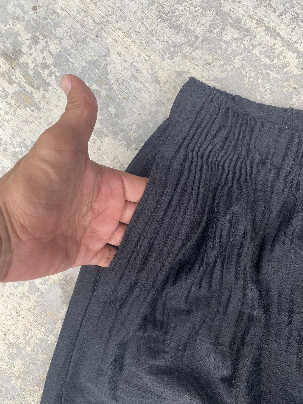 Homme Plisse Issey Miyake Distressed Homme Plisse Issey Miyake Pants Size US 30 / EU 46 - 3 Thumbnail