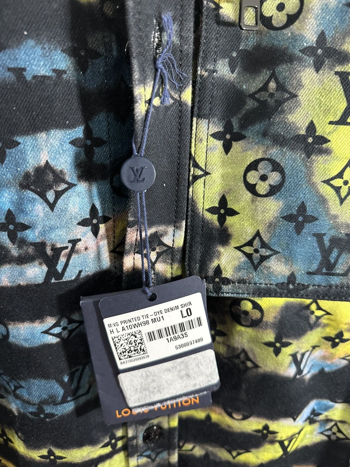Louis Vuitton Louis Vuitton Shirt Size US L / EU 52-54 / 3 - 7 Thumbnail