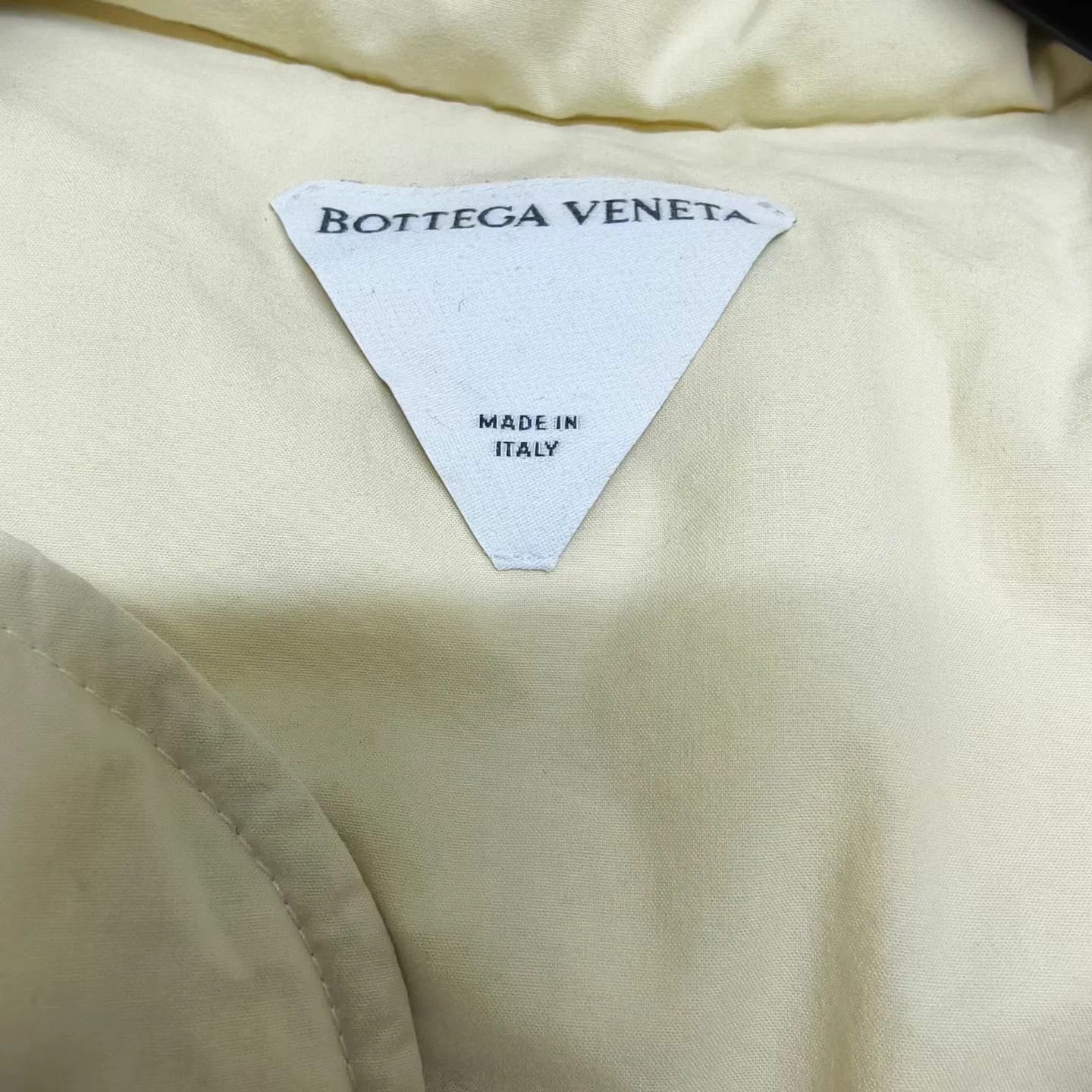 Bottega Veneta Bottega Veneta Beige Stand Collar Down Jacket M Size M / US 6-8 / IT 42-44 - 3 Thumbnail