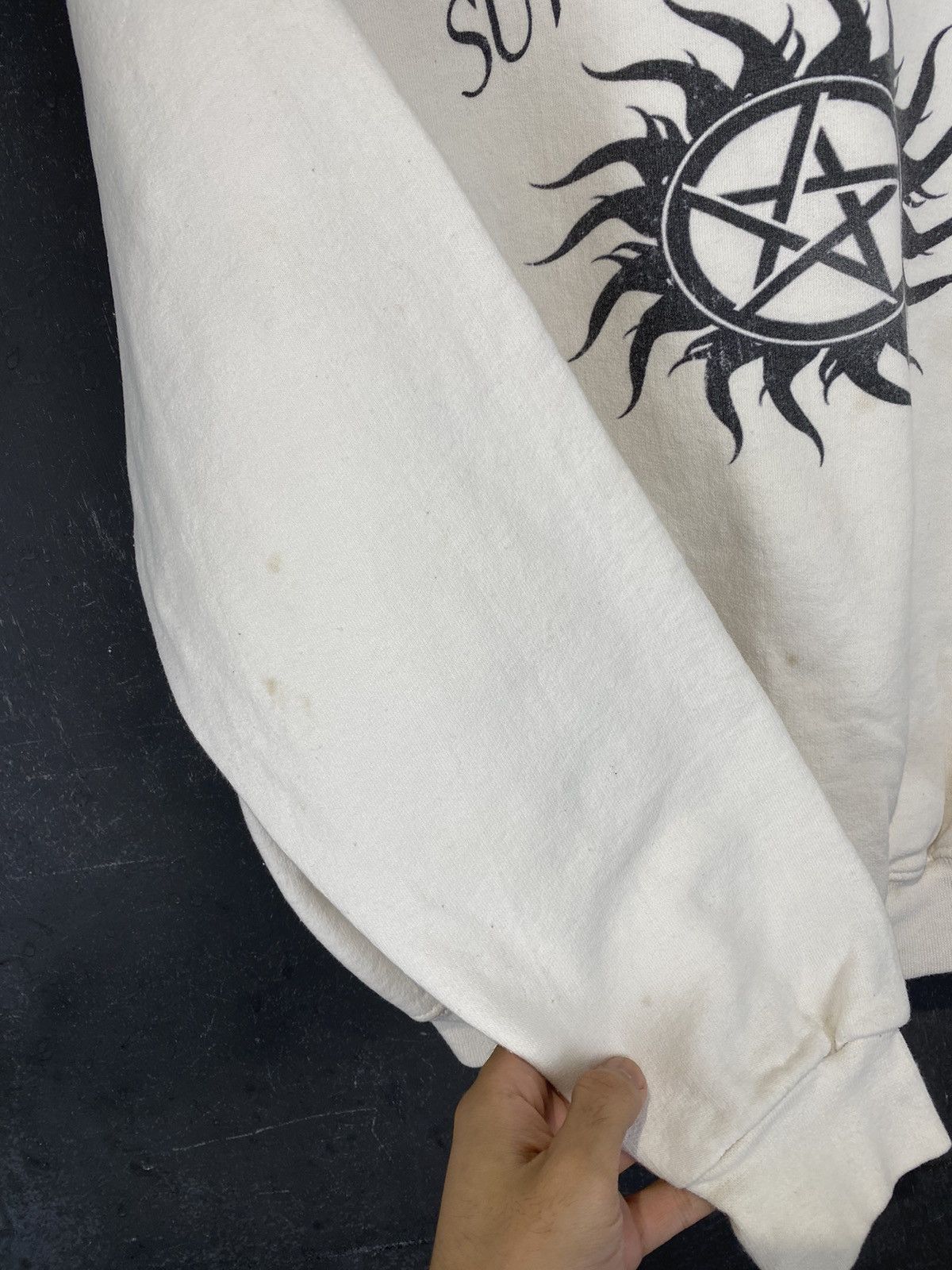 Vintage Rare Late 90s Supernatural David Star Crewneck Size US M / EU 48-50 / 2 - 5 Thumbnail