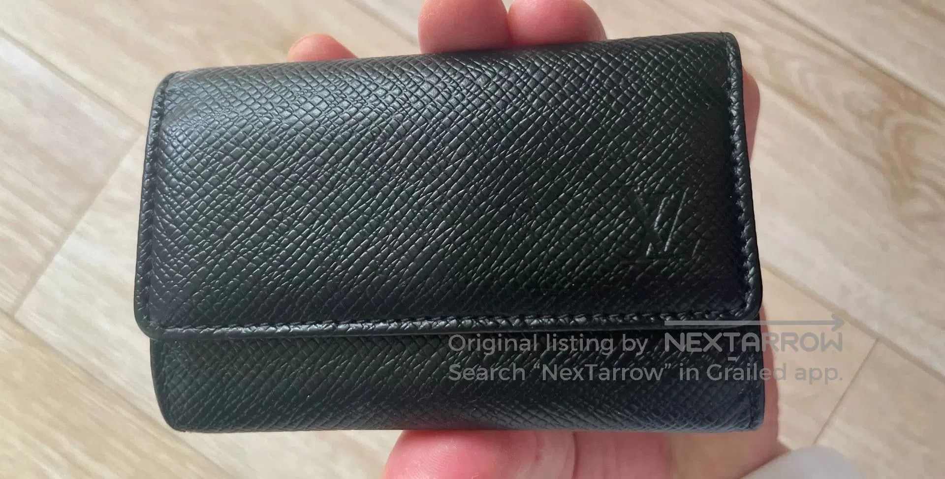 Louis Vuitton Louis Vuitton Key Pouch. Size ONE SIZE - 1 Thumbnail