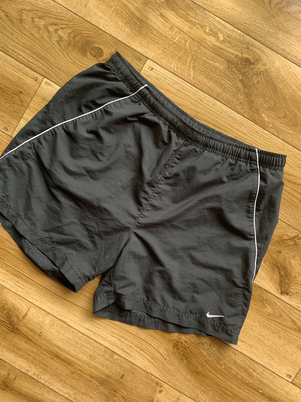 Nike × Vintage Nike Vintage Shorts Y2k Style Size US 36 / EU 52 - 2 Thumbnail