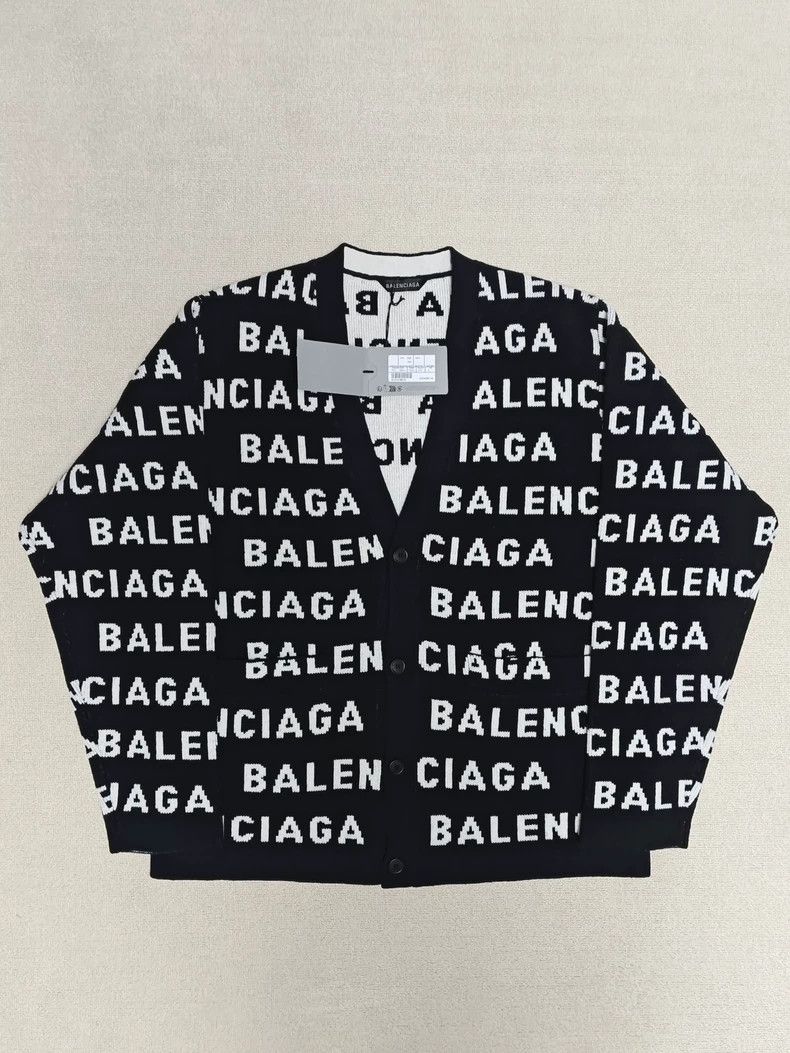 Balenciaga Balenciaga size 3 Full horizontal monogrammed knit sweater Size US M / EU 48-50 / 2 - 1 Thumbnail