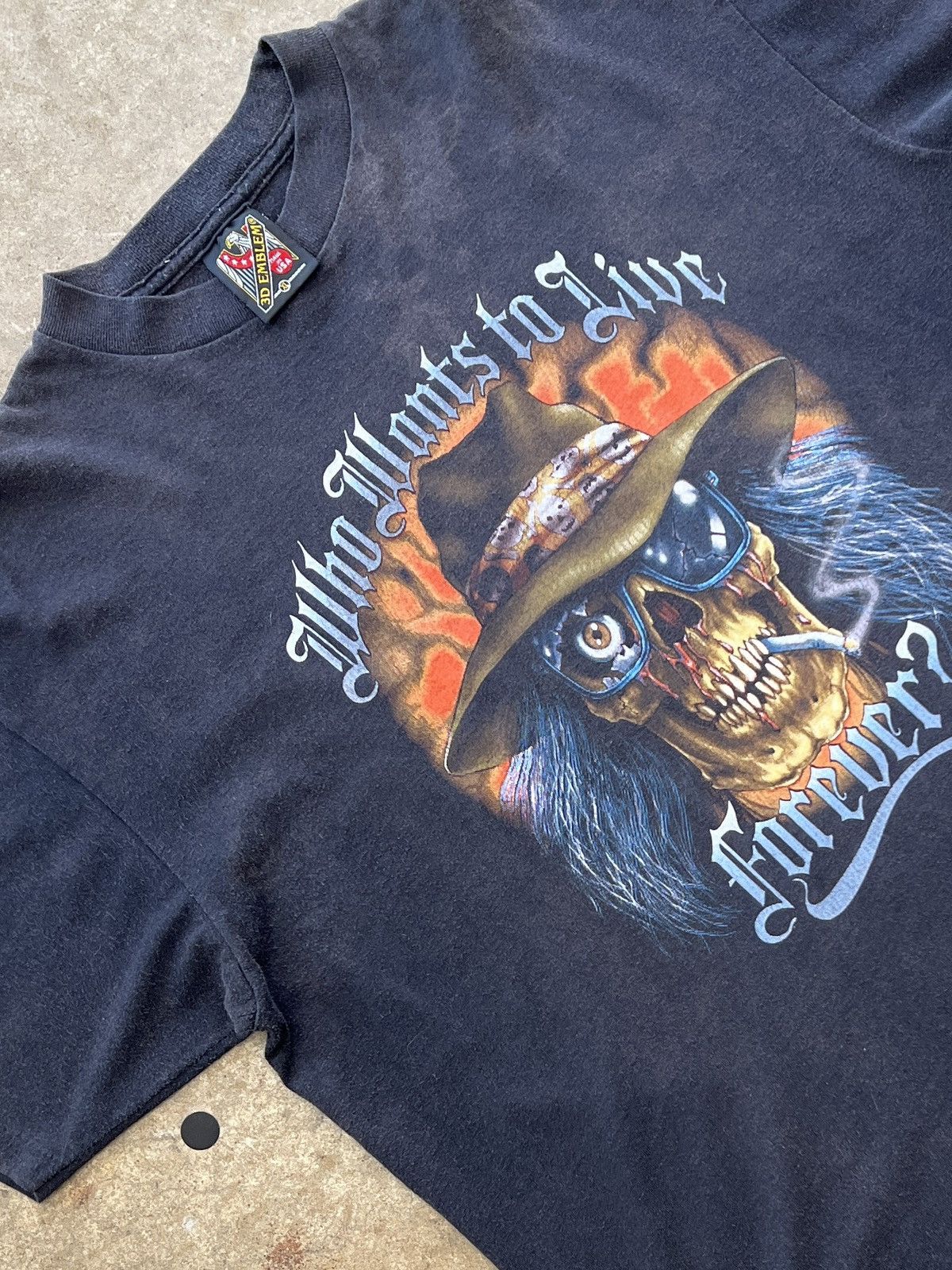 Vintage Vintage 1992 Who Wants Live Forever 3D Emblem Skull Tee XL Size US XL / EU 56 / 4 - 1 Thumbnail