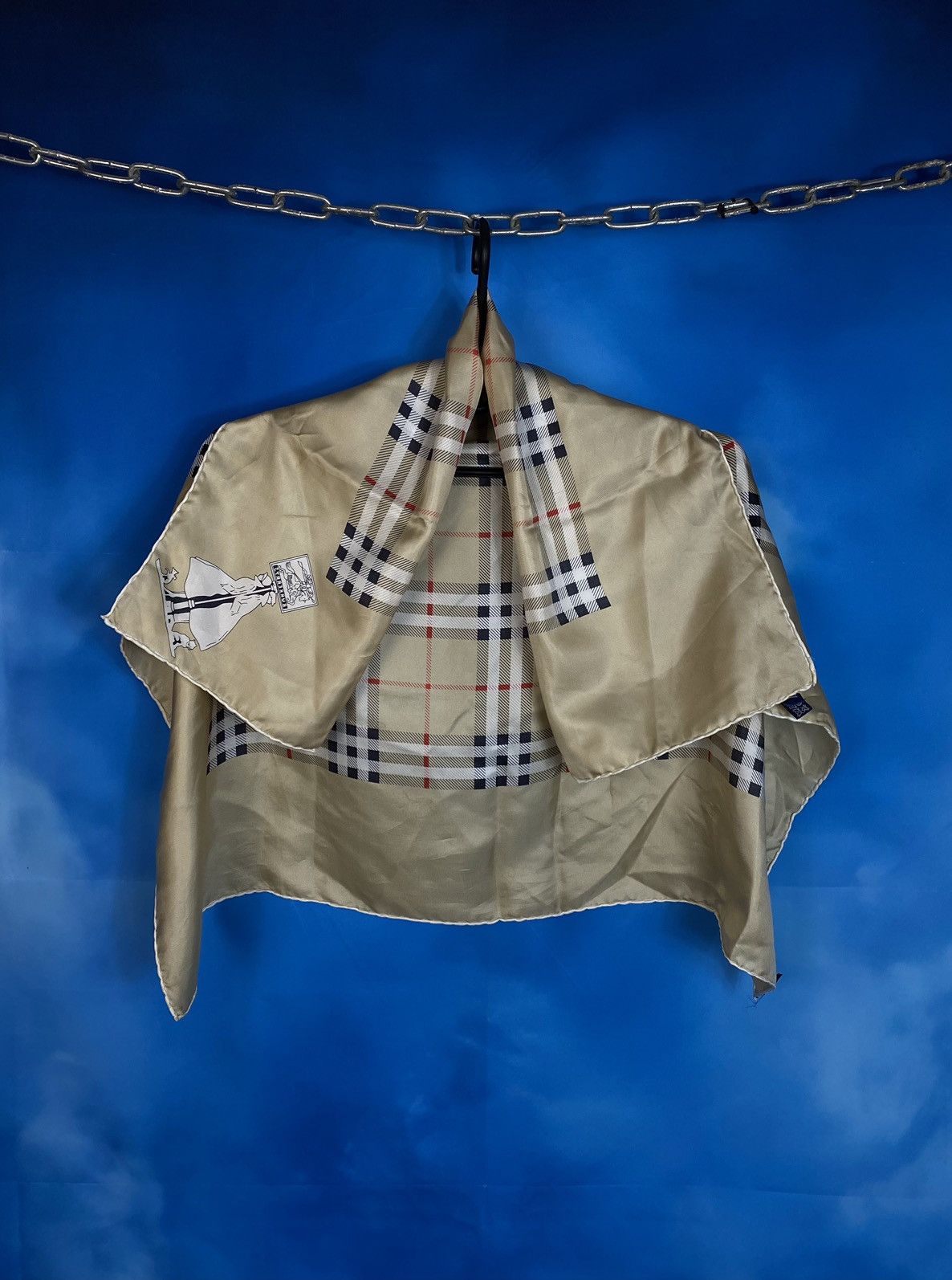 Burberry Burberry’s 100% silk vintage scarf Size ONE SIZE - 2 Thumbnail