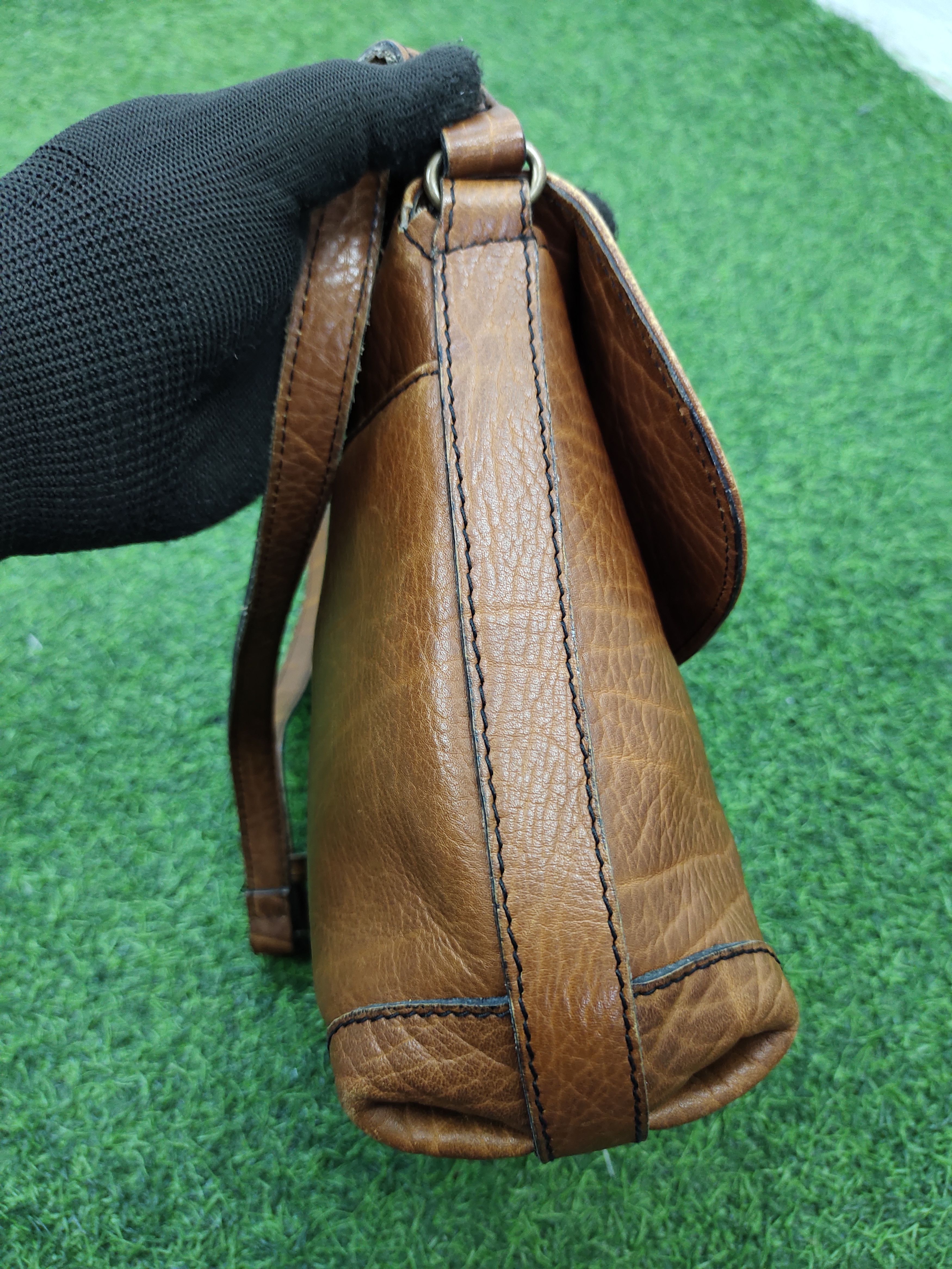 Leather Vintage 70s Caracciola Patina Leather Sling Bag Size ONE SIZE - 7 Thumbnail