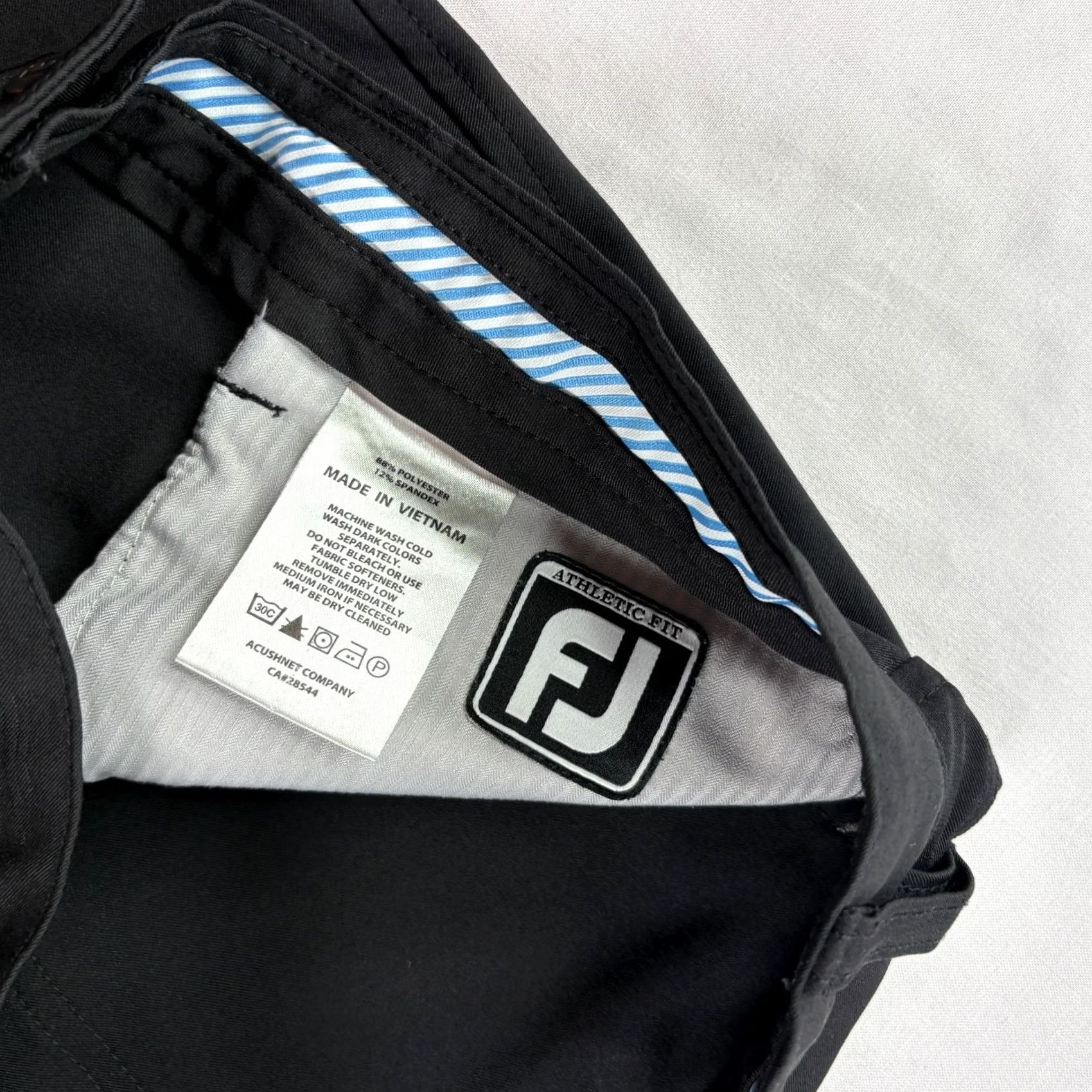 Footjoy FootJoy Pants Mens 32x30 Athletic Chino Stretch Black Polyester Blend Straight Leg Regular Inseam 30in Golf Casual Size US 32 / EU 48 - 3 Thumbnail