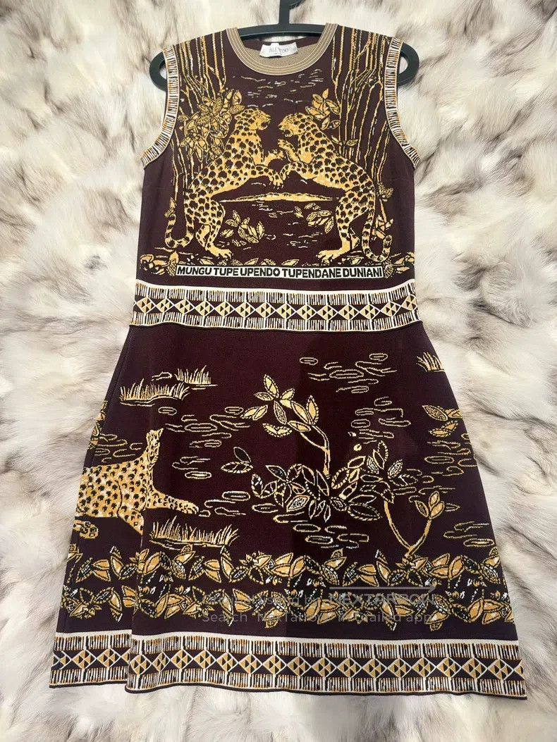 Valentino Valentino Leopard print dress Size L / US 10 / IT 46 - 1 Thumbnail