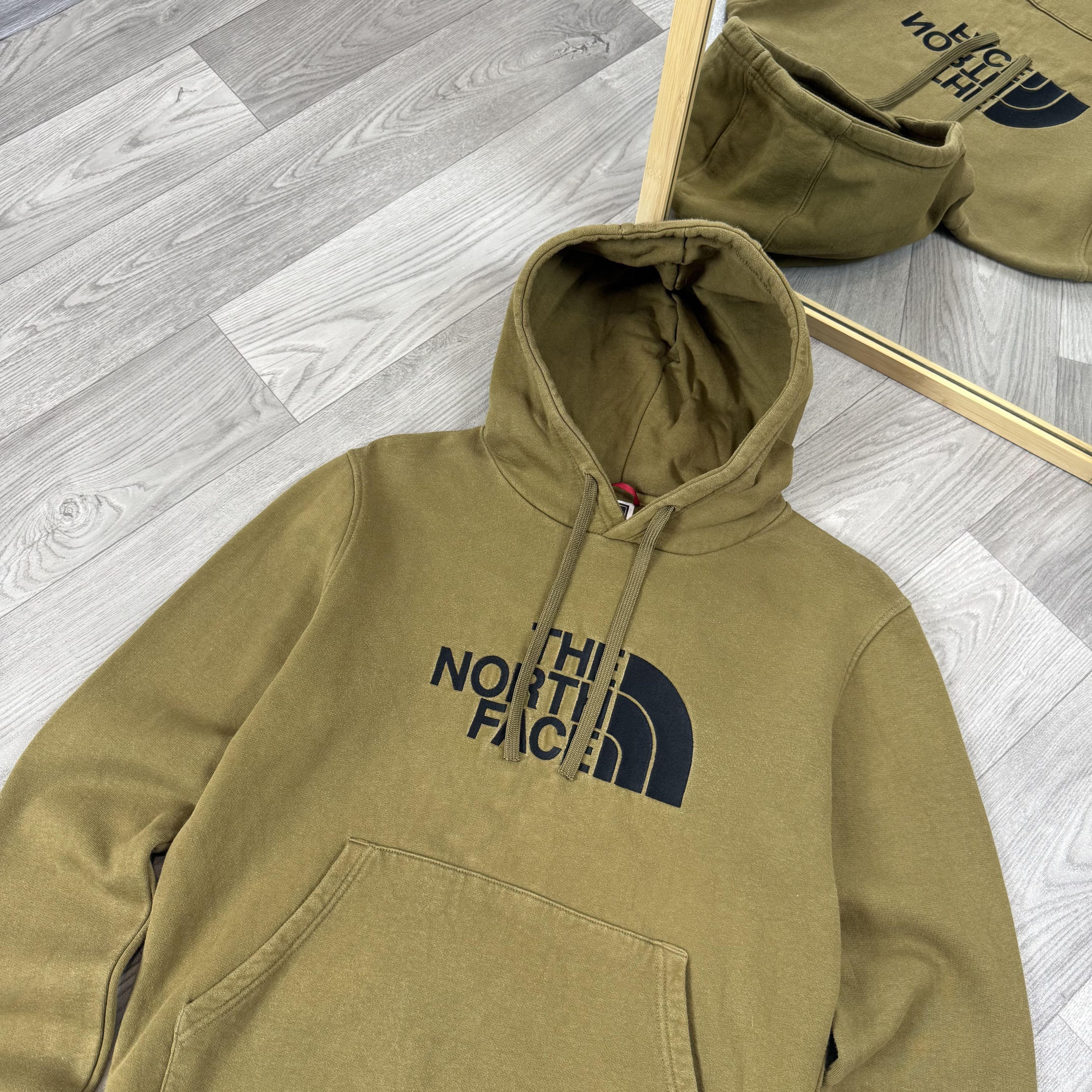 The North Face The North Face Embroidered Khaki Hoodie Hooded Sweat Size US S / EU 44-46 / 1 - 4 Thumbnail