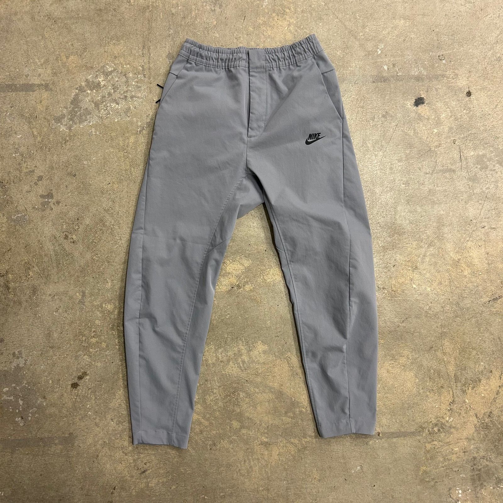 Nike Nike Tech Sweatpants Size US 30 / EU 46 - 1 Thumbnail