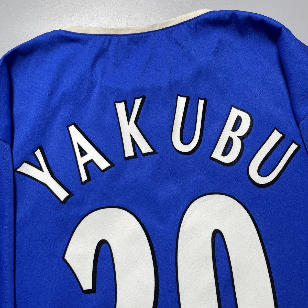 Pompeii PORTSMOUTH POMPEY 2004/2005 FOOTBALL HOME JERSEY #20 YAKUBU Size US XL / EU 56 / 4 - 14 Thumbnail