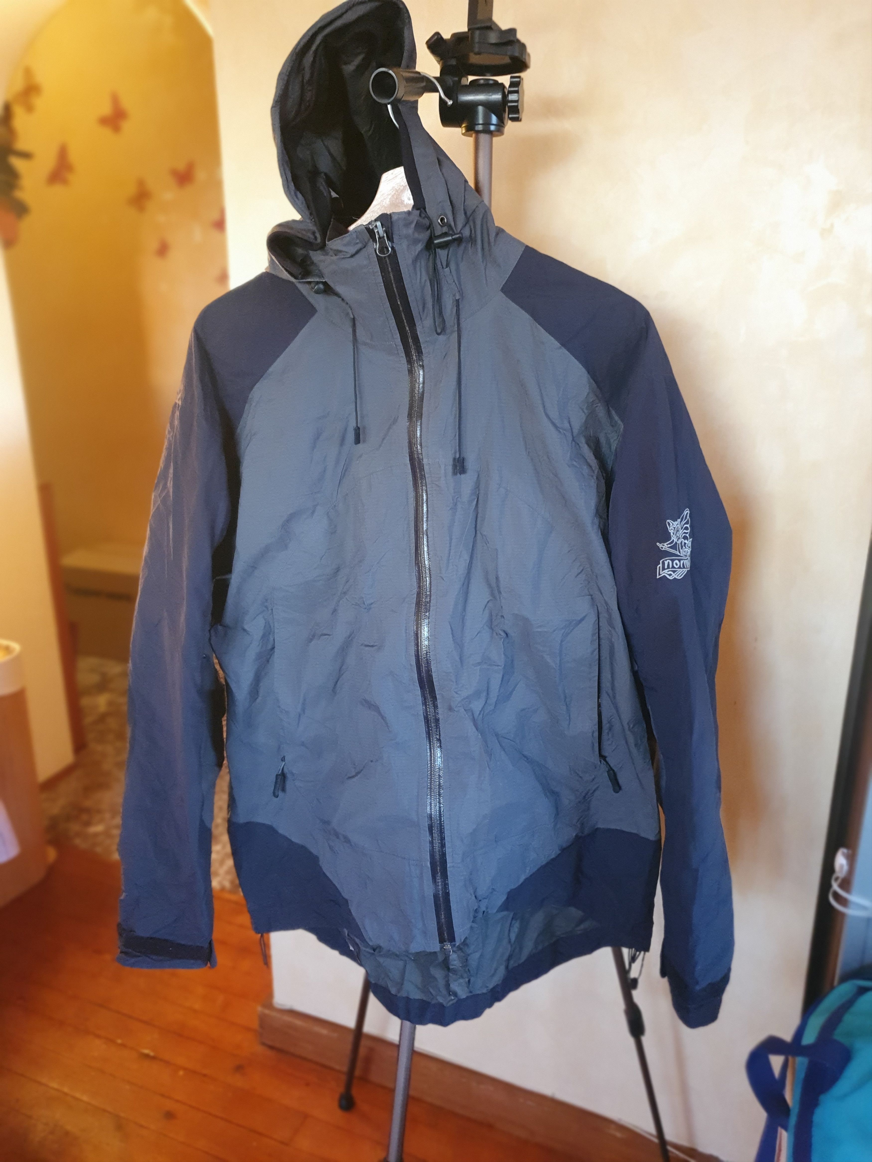 Norrona Norrona Falketind Gore-Tex Packlite Jacket sz L Size US L / EU 52-54 / 3 - 6 Thumbnail