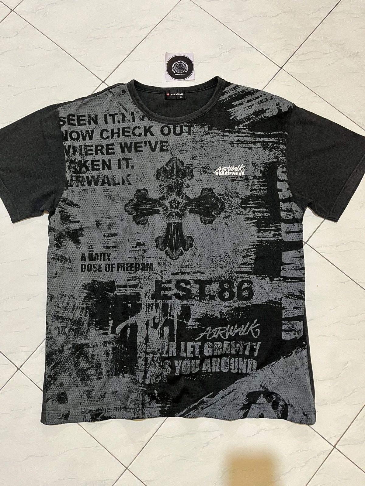 Airwalk 🔥 Vintage Airwalk Cross & Poem Art Tee Size US XL / EU 56 / 4 - 2 Thumbnail