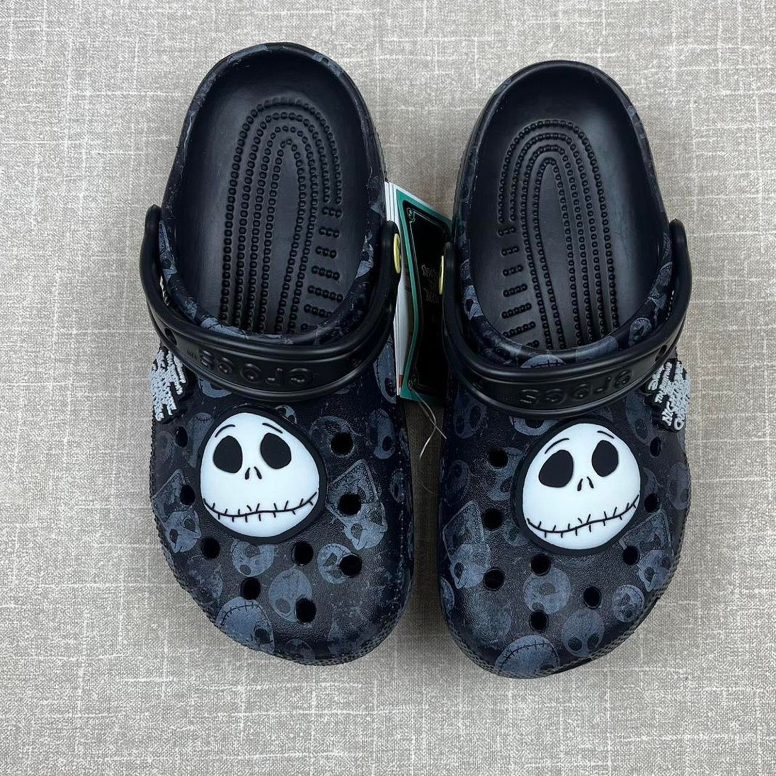 Crocs Nightmare Before Christmas x Crocs Classic Clog Men 8 Size US 8 / EU 41 - 4 Thumbnail