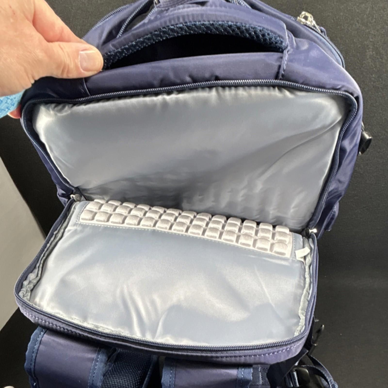 The Unbranded Brand Blue Fabric Traveling backpack AR6692 Size ONE SIZE - 5 Thumbnail