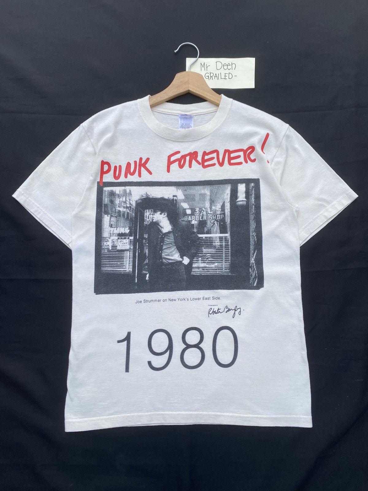 Band Tees Vintage Joe Strummer The Clash Punk Forever Photo T-shirt Size US S / EU 44-46 / 1 - 2 Thumbnail