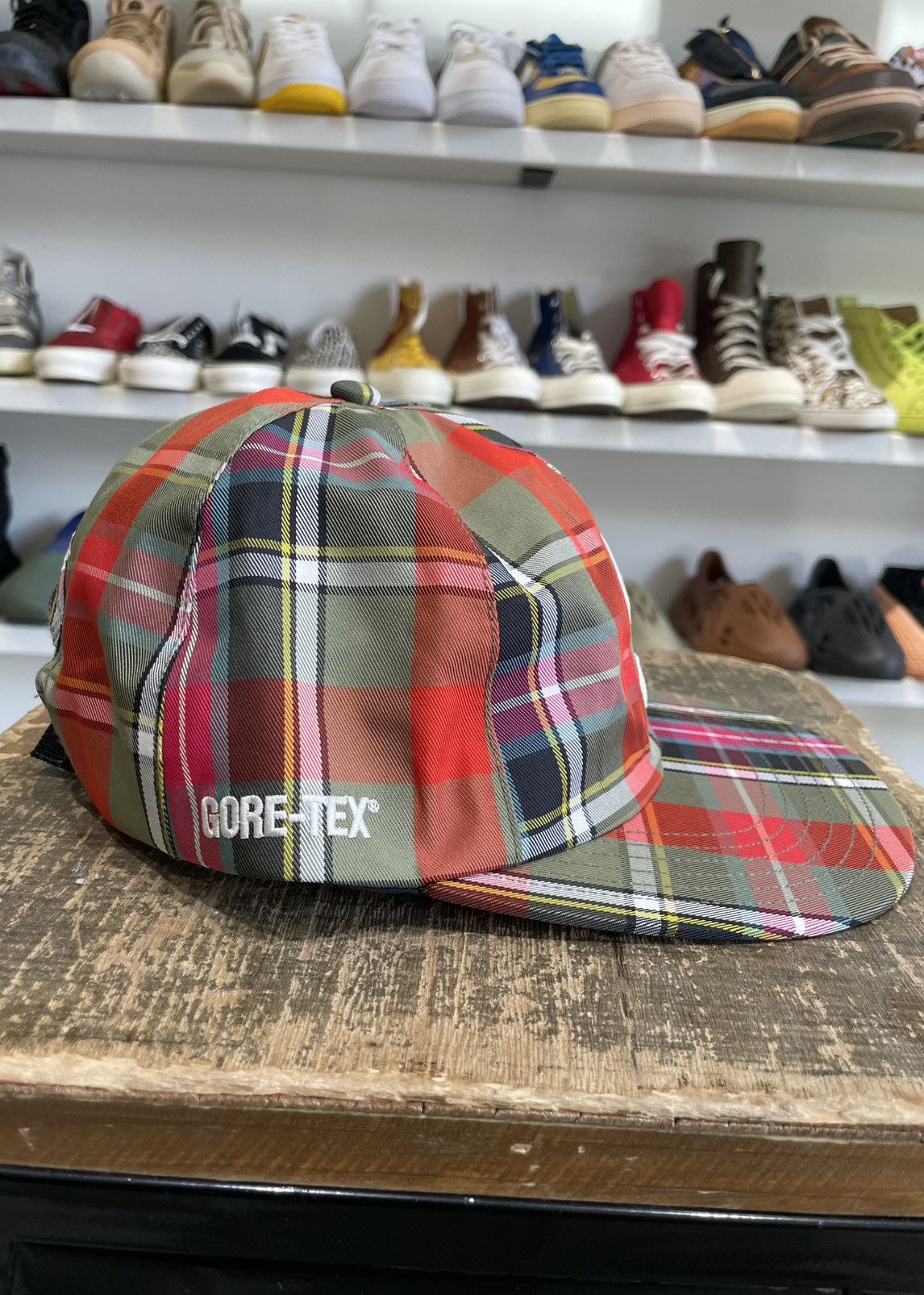 Supreme Supreme Gore Tex S logo 6 panel Size ONE SIZE - 2 Thumbnail