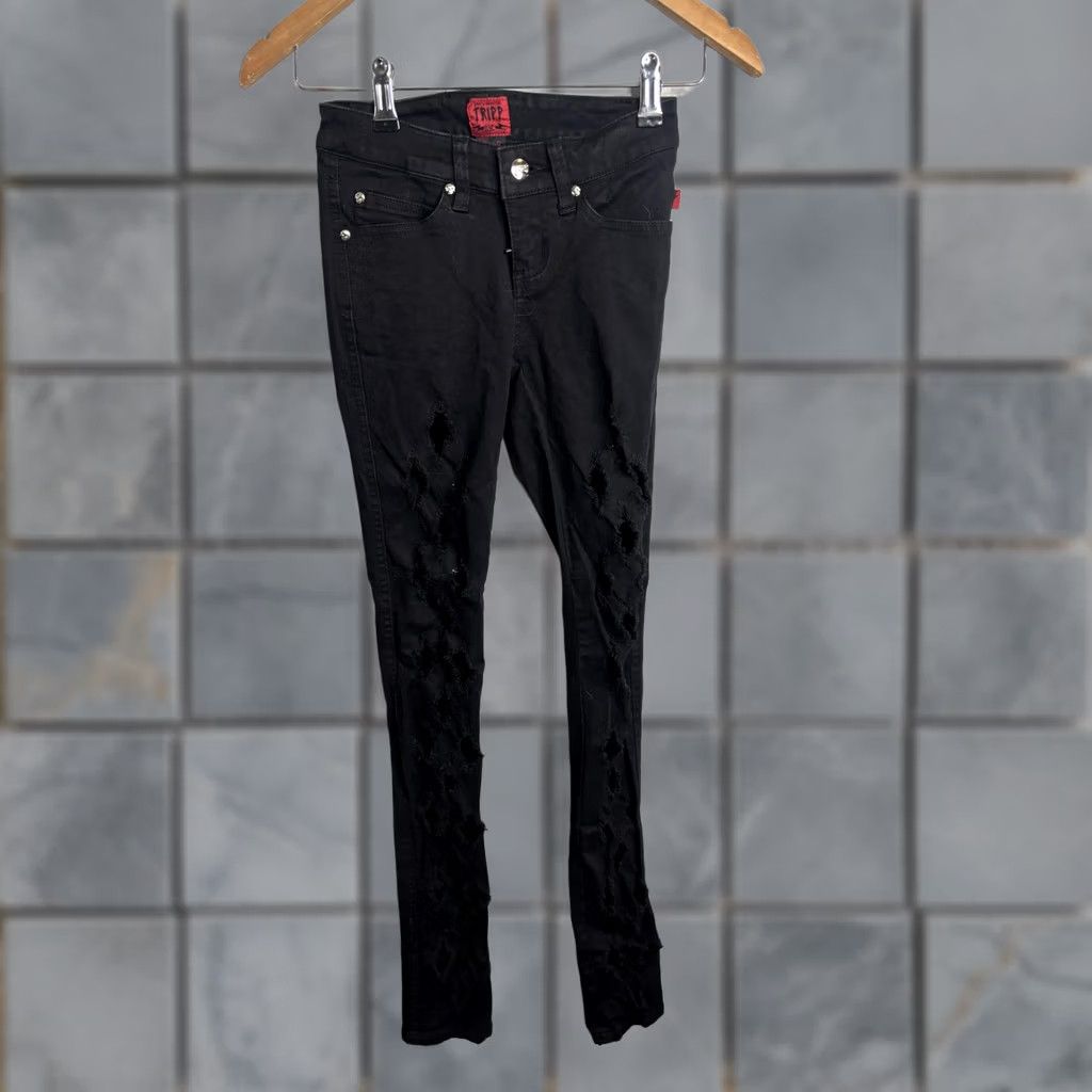 Tripp NYC VINTAGE? No. Tripp NYC Jeans Juniors 0 Black Skinny Mid Rise Distressed Ripped Denim Size 25" / US 0 / IT 36 - 1 Thumbnail