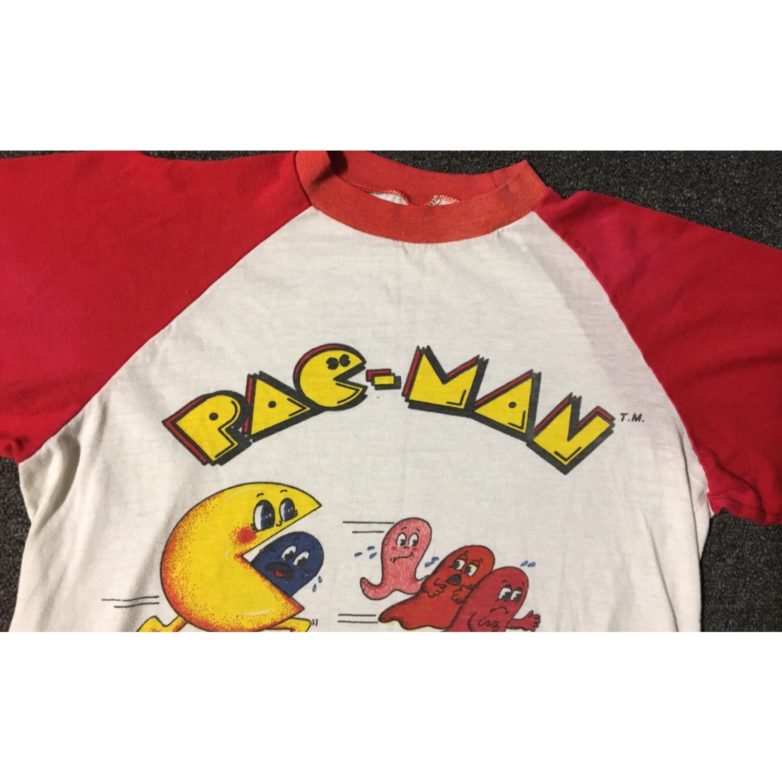 Vintage VINTAGE Pac-Man Raglan Shirt M Red 80s 90s Retro Cartoon Nintendo Atari Space Video Game Theme Mens Size US M / EU 48-50 / 2 - 7 Thumbnail