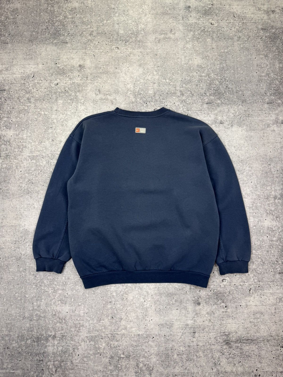 Nike Vintage Nike Central Big Reflective Logo Y2K Sweatshirt M Size US M / EU 48-50 / 2 - 15 Thumbnail