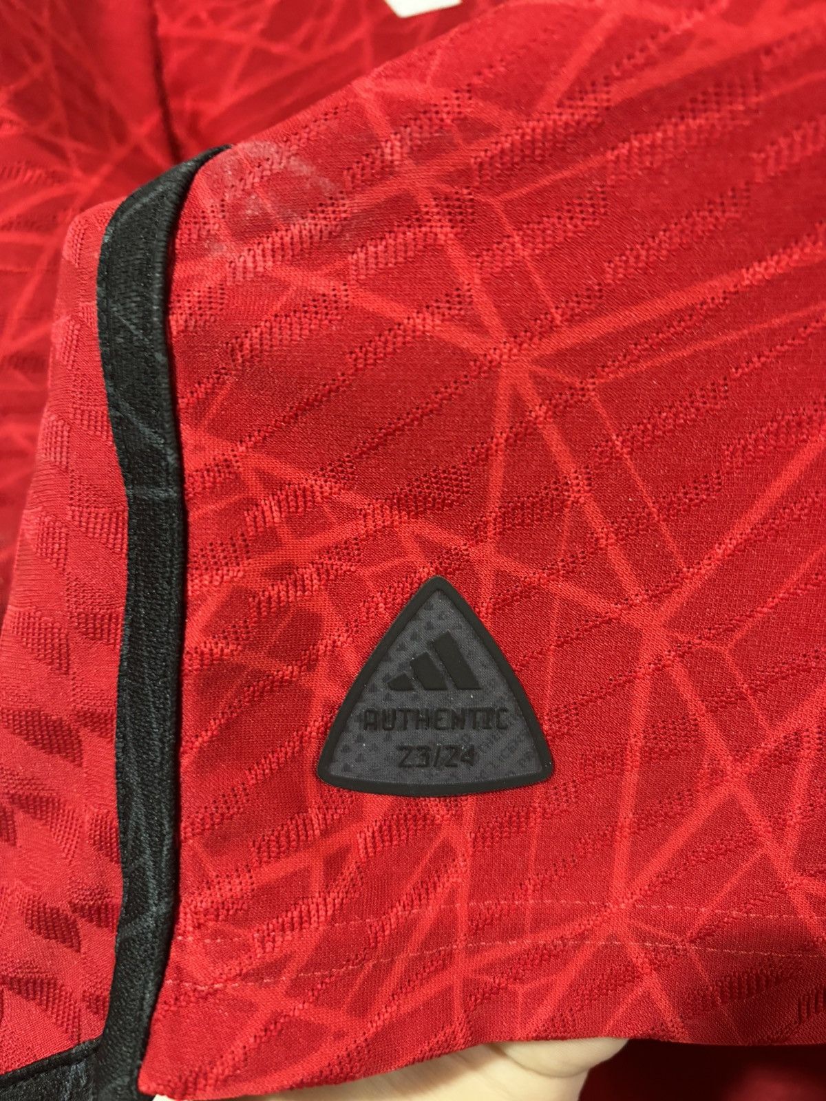 Adidas Manchester United 23/24 Wan Bissaka Size US M / EU 48-50 / 2 - 3 Thumbnail