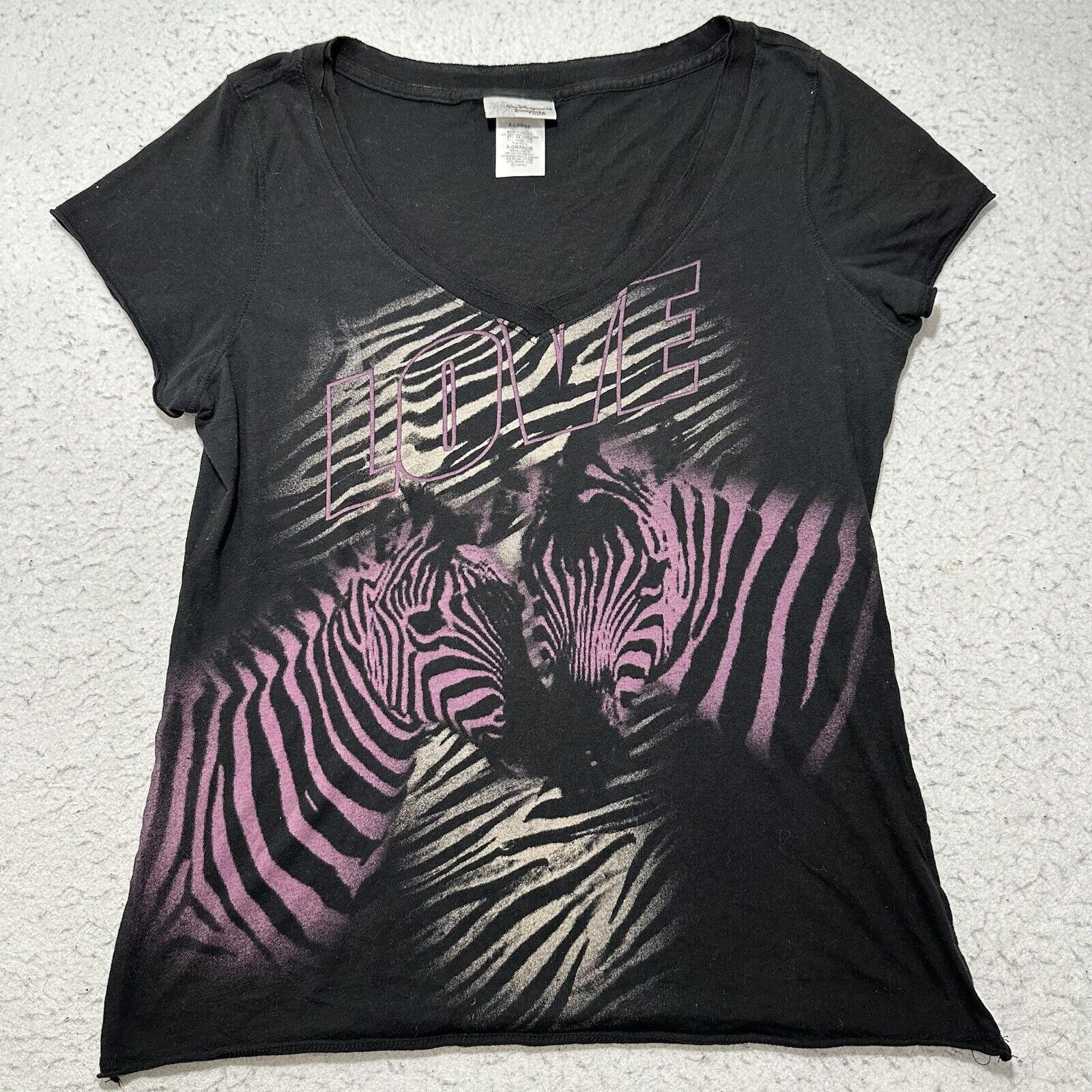 Disney Vintage Walt Disney World XL Animal Kingdom Zebras T Shirt Size XL / US 12-14 / IT 48-50 - 1 Thumbnail