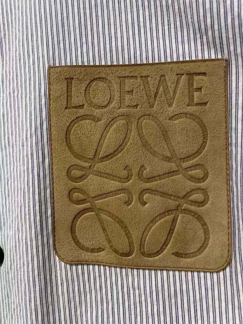 Loewe LOEWE size44 Gray suede embossed shirt jacket Size US S / EU 44-46 / 1 - 2 Thumbnail