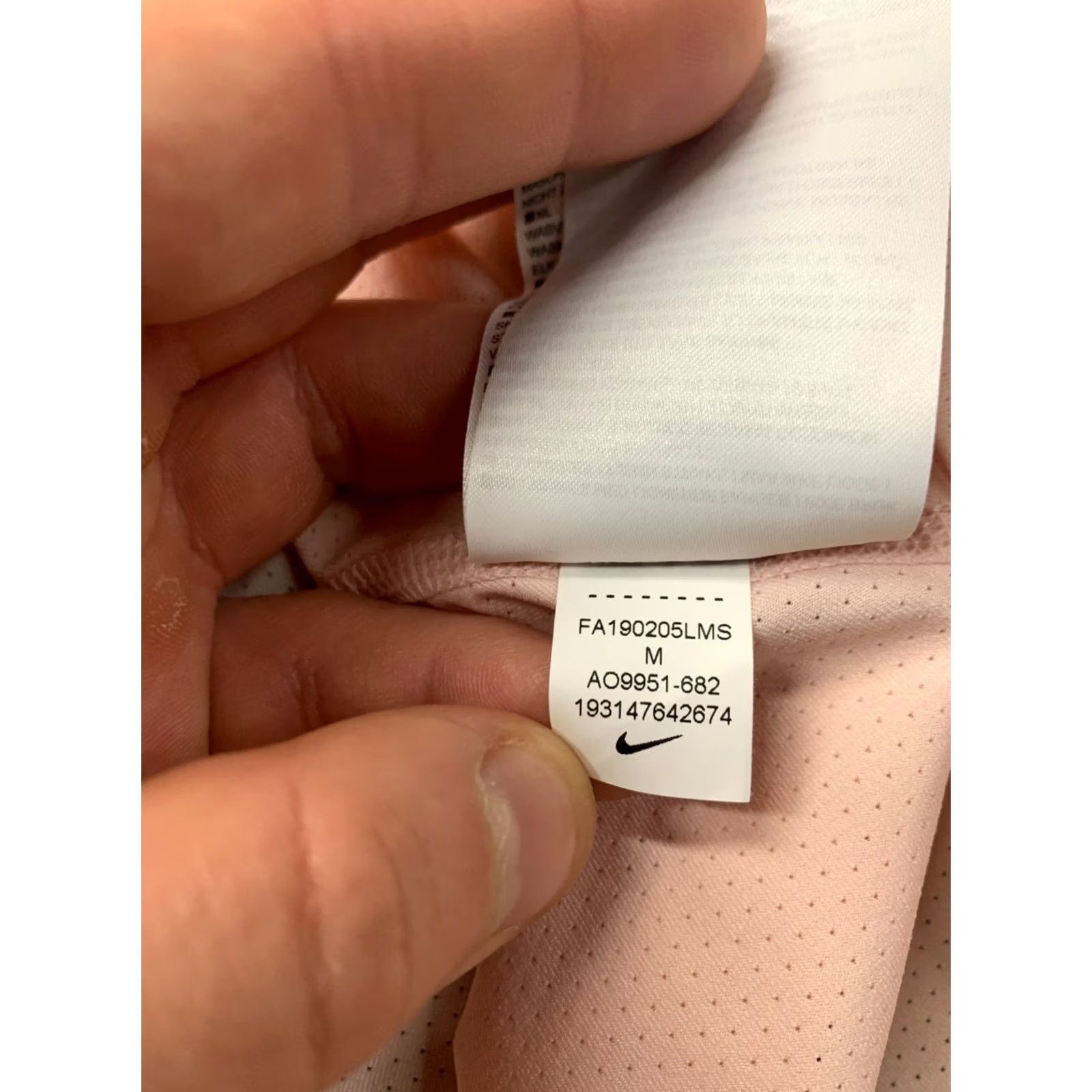 Nike Nike Dri-FIT Shirt Womens M Pink 2019 Run Jersey Tee Short Sleeve Sports Fit Regular Womens Size M / US 6-8 / IT 42-44 - 6 Thumbnail