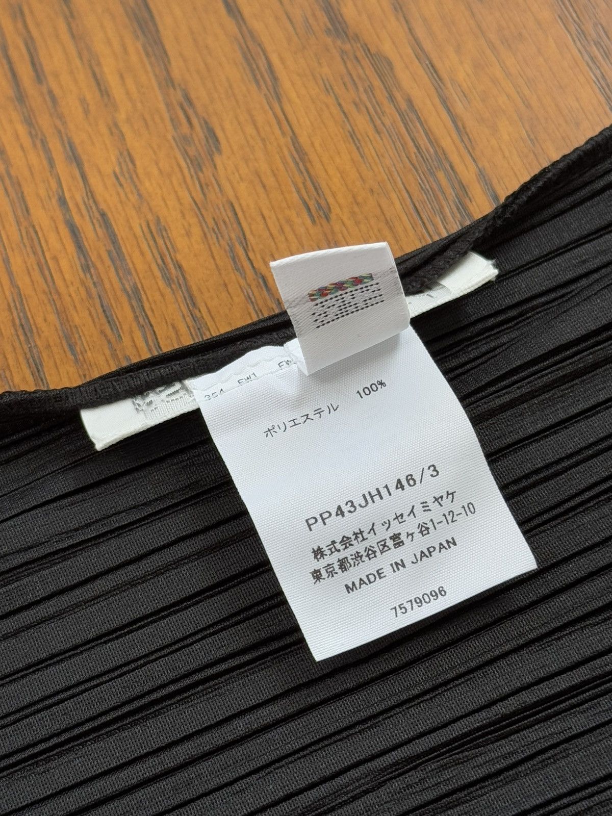 Issey Miyake × Pleats Please Issey Miyake Pleats Please ISSEY MIYAKE Dress Monthly Colors Size M / US 6-8 / IT 42-44 - 8 Thumbnail