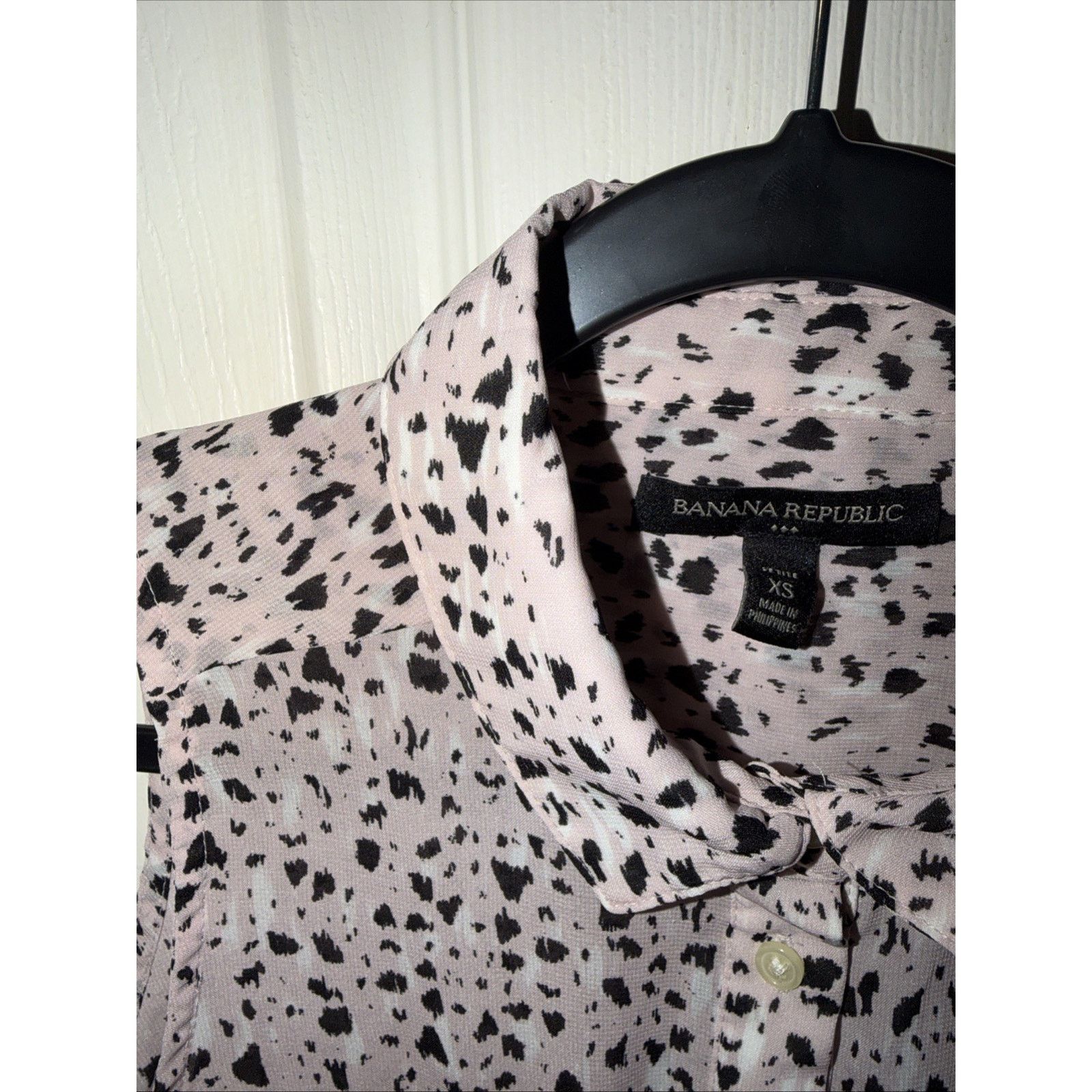 Banana Republic Banana Republic Women Pink XS Sleeveless Top Spotted Print Size XS / US 0-2 / IT 36-38 - 5 Thumbnail
